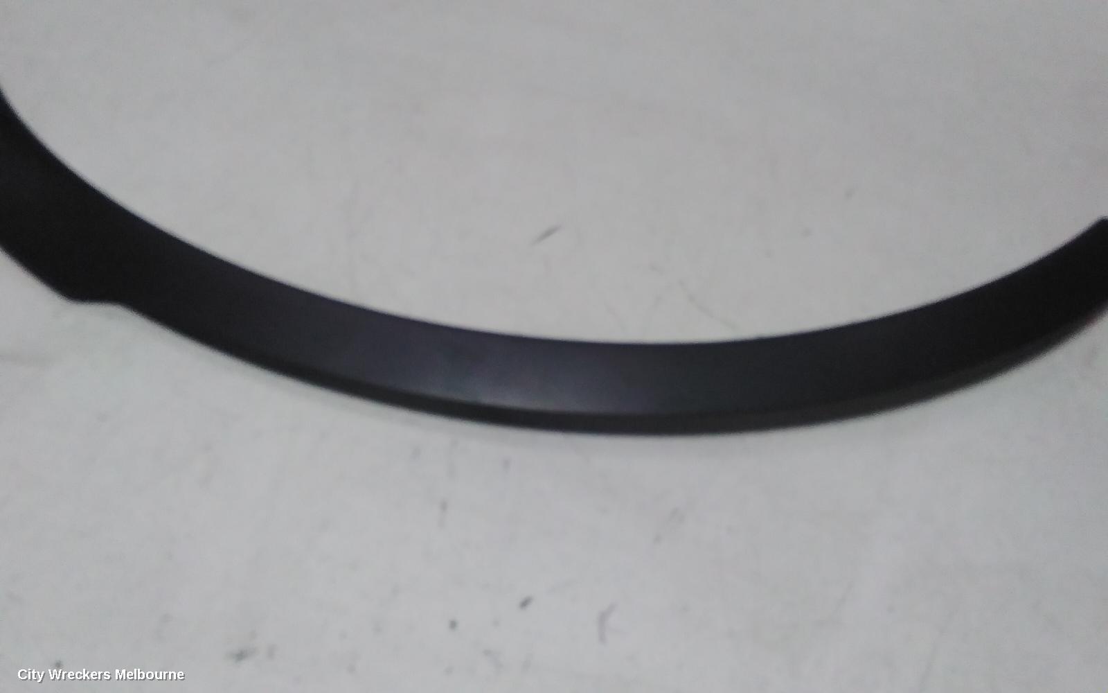LAND ROVER DISCOVERY WHEEL ARCH FLARE, L462, LH FRONT, NON PARK SENSOR TYPE, MATTE BLACK, 12/2016 ONWARDS