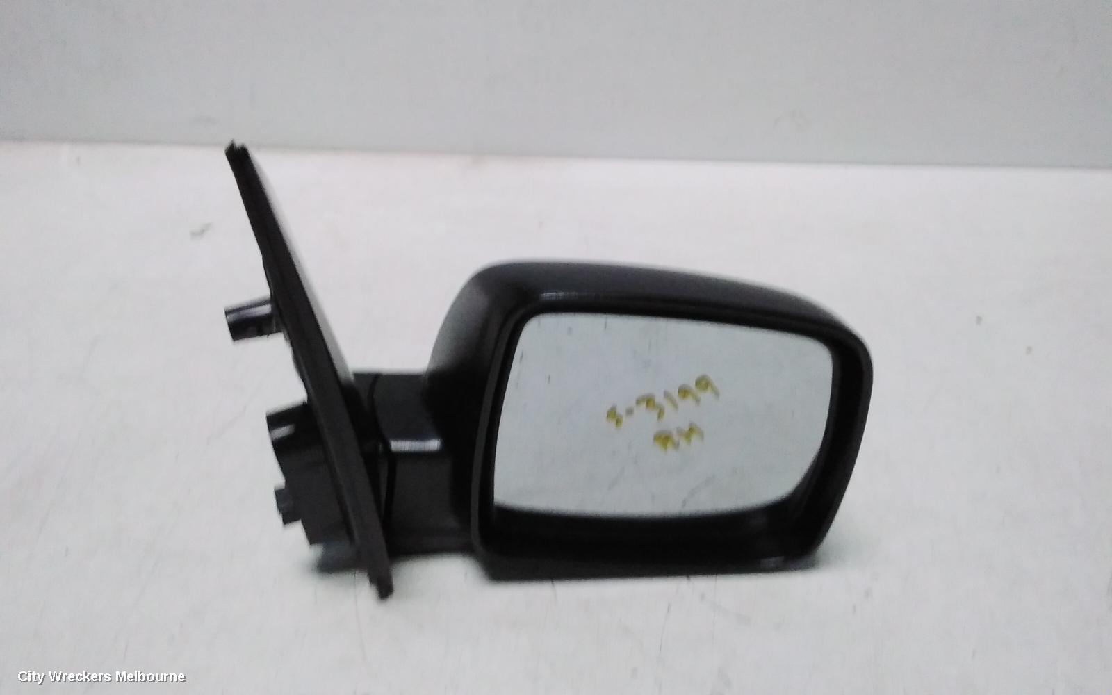 HYUNDAI ILOAD/IMAX RIGHT DOOR MIRROR, TQ, MANUAL FOLDING TYPE, BLACK, 11/2007 - 03/2021