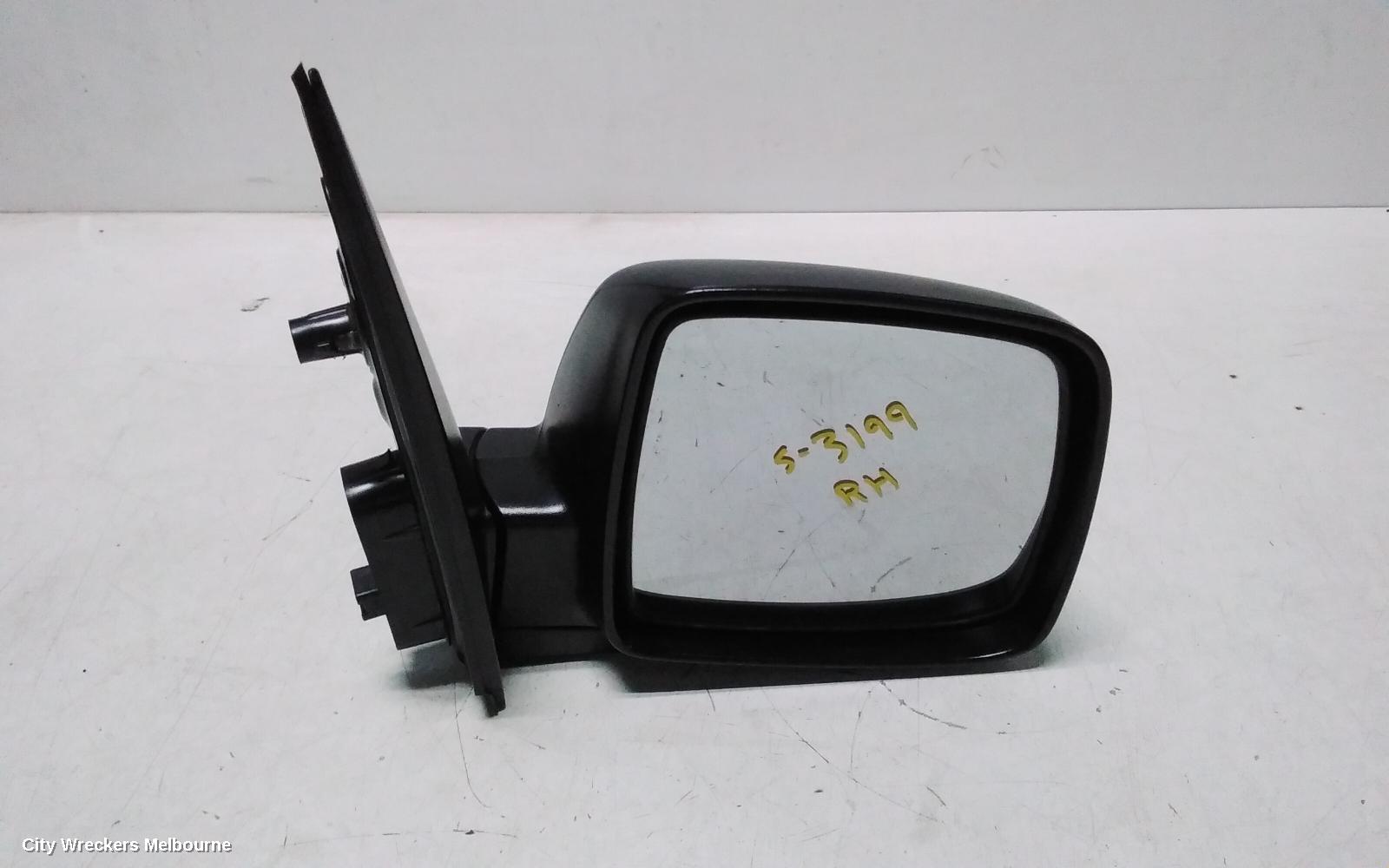 HYUNDAI ILOAD/IMAX RIGHT DOOR MIRROR, TQ, MANUAL FOLDING TYPE, BLACK, 11/2007 - 03/2021