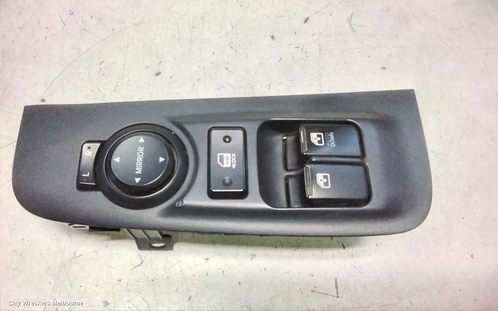 HYUNDAI ILOAD/IMAX PWR DR WIND SWITCH, RH FRONT (MASTER SWITCH), TQ, AUTO DOWN ONLY, 11/2007 - 03/2021