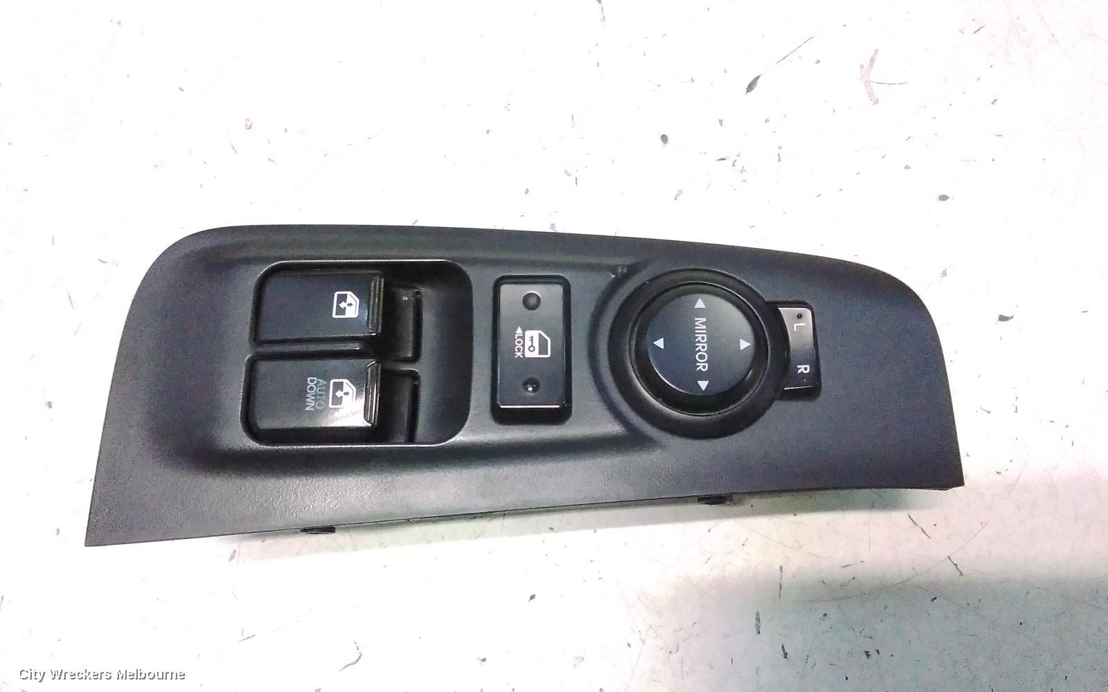 HYUNDAI ILOAD/IMAX PWR DR WIND SWITCH, RH FRONT (MASTER SWITCH), TQ, AUTO DOWN ONLY, 11/2007 - 03/2021
