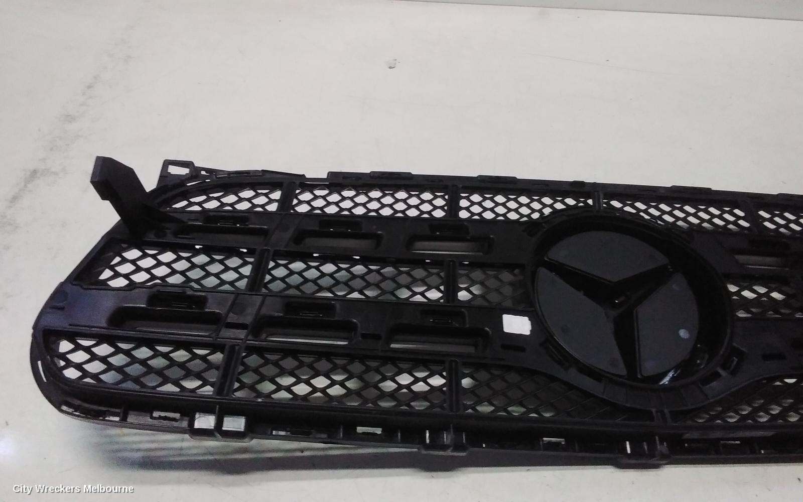 MERCEDES GLA CLASS GRILLE, RADIATOR GRILLE, X156, NON AMG, 03/2017 - 01/2020