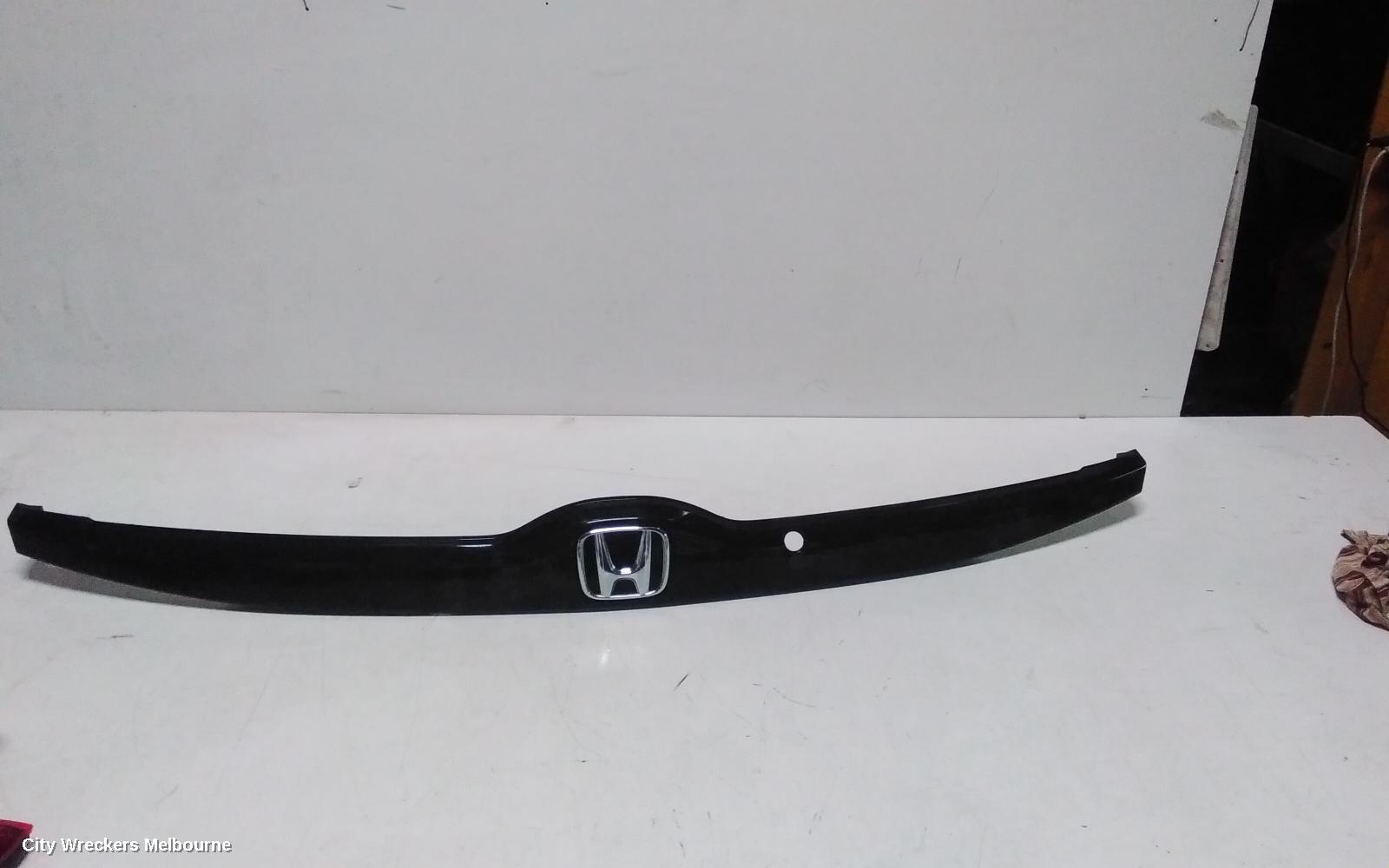 HONDA JAZZ REAR GARNISH, TAILGATE LAMP (RH SIDE), GK/GF, 07/2014 - 12/2020
