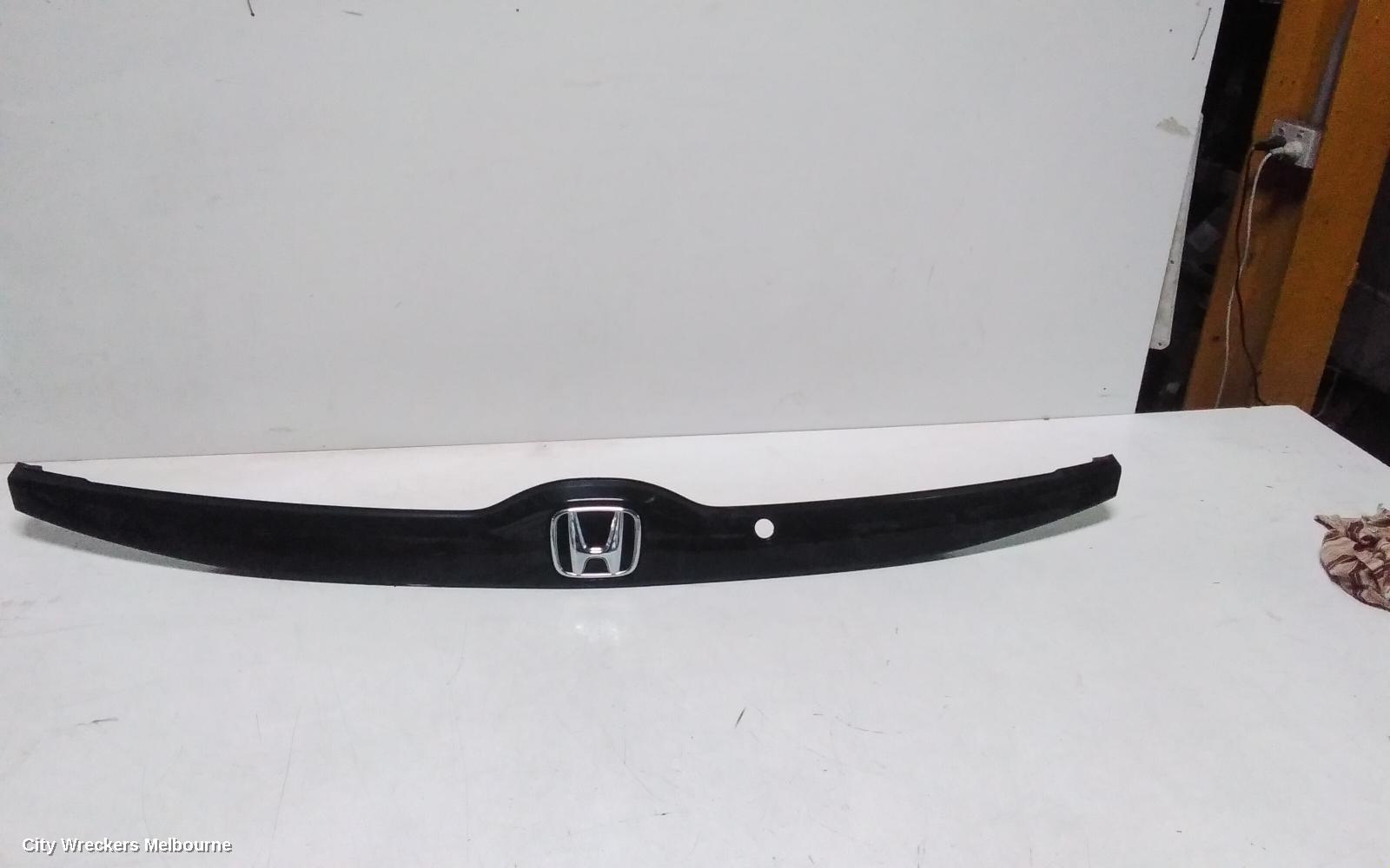 HONDA JAZZ REAR GARNISH, TAILGATE LAMP (RH SIDE), GK/GF, 07/2014 - 12/2020