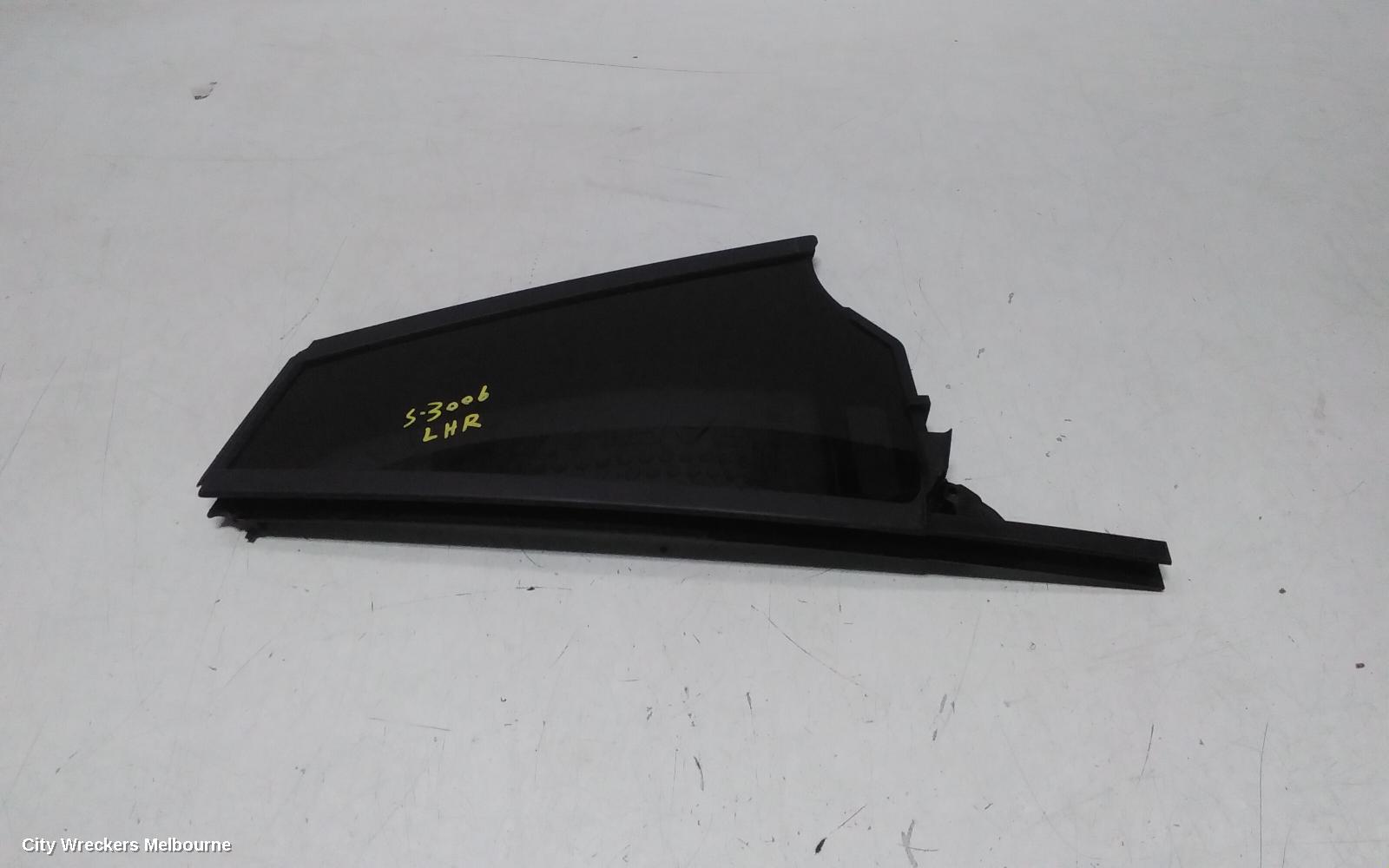 MERCEDES EQA LEFT REAR 1/4 DOOR GLASS, H243, 01/2021 ONWARDS