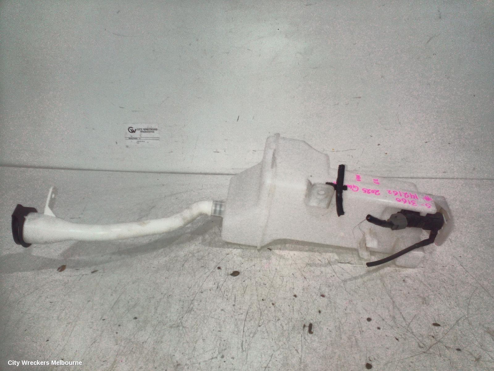 LDV G10 WASHER BOTTLE, SV7C, VAN, NON H/LAMP WASHER TYPE, 04/2015 ONWARDS