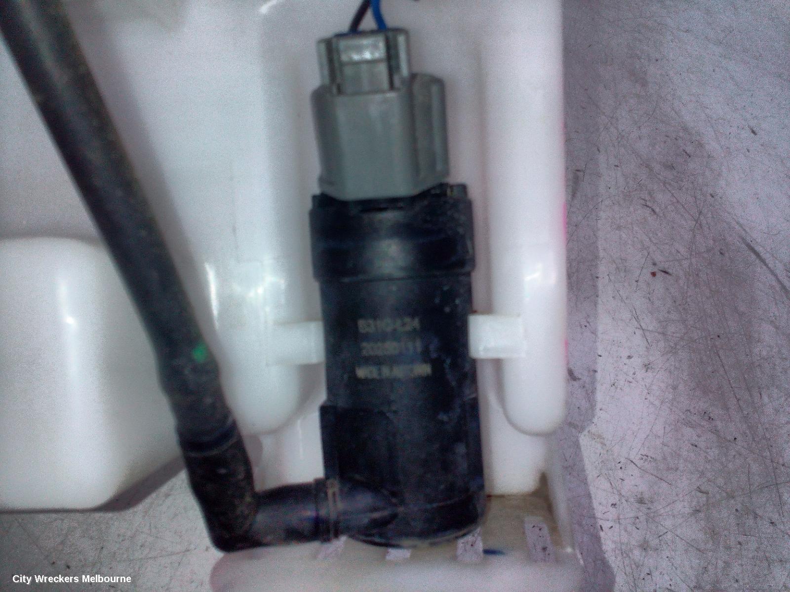 LDV G10 WASHER BOTTLE, SV7C, VAN, NON H/LAMP WASHER TYPE, 04/2015 ONWARDS