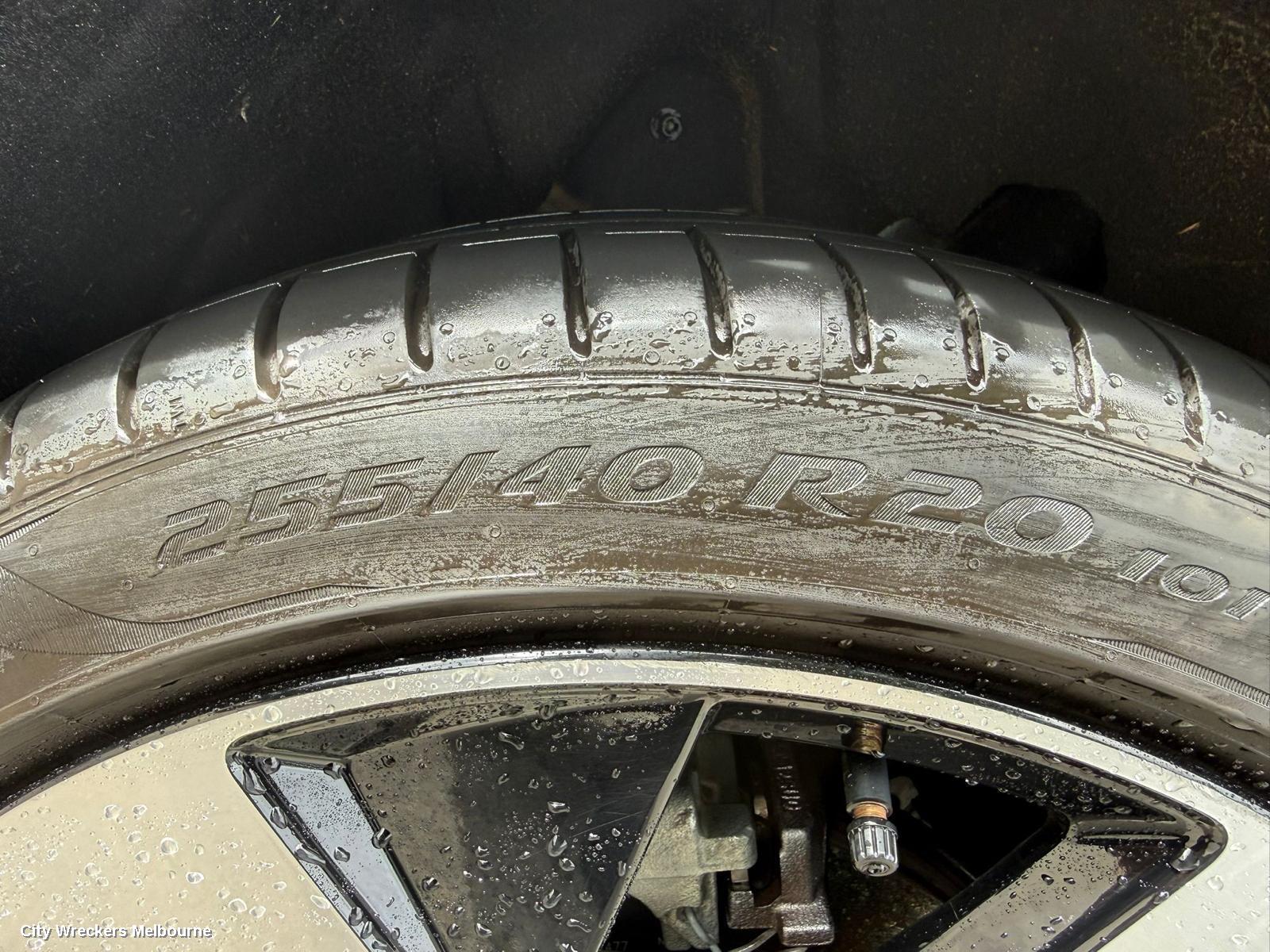 VOLVO XC40 WHEEL MAG, FACTORY, 20X8IN, 5 SPOKE, BI-COLOUR, 06/2022 ONWARDS