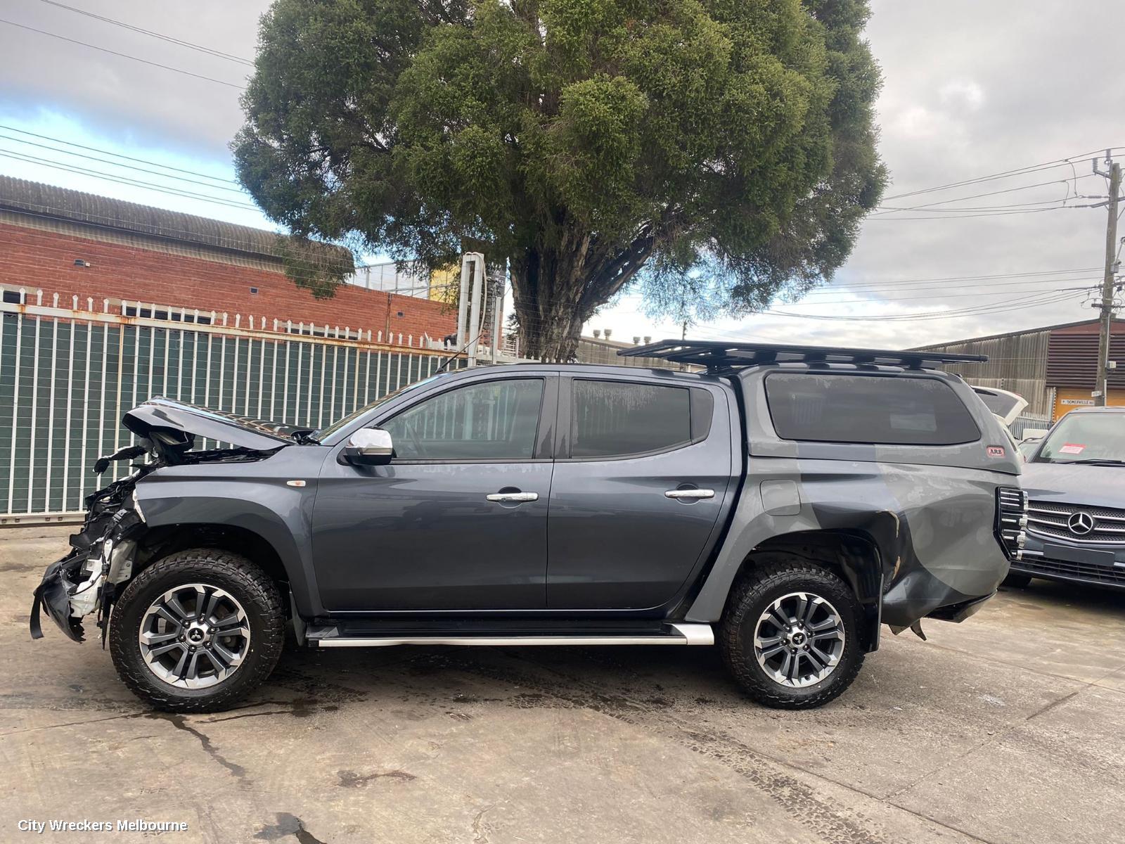 MITSUBISHI TRITON, 4WD SWITCH, EASY SELECT, MQ-MR, 03/2015 - 10/2023, 4WD SWITCH: 101389