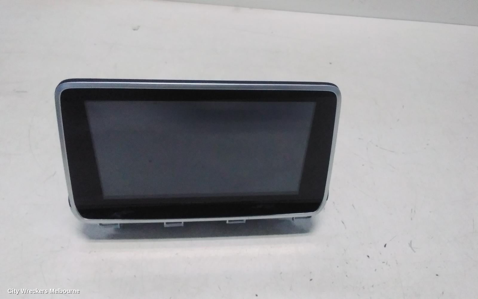 LDV DELIVER 9 RADIO/CD/DVD/SAT/TV, DISPLAY UNIT, 10.1IN TOUCHSCREEN, 07/2020 - 12/2023