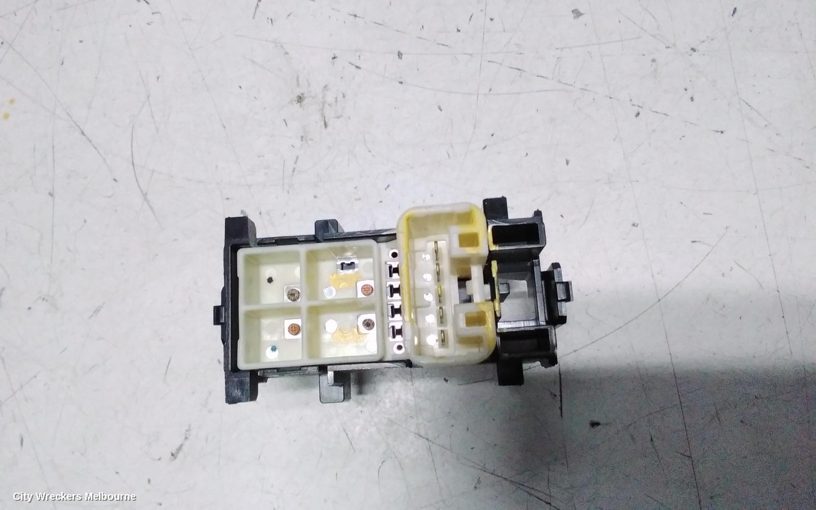 TOYOTA YARIS PWR DR WIND SWITCH, LH FRONT, NCP9#, 10/2005 - 07/2011
