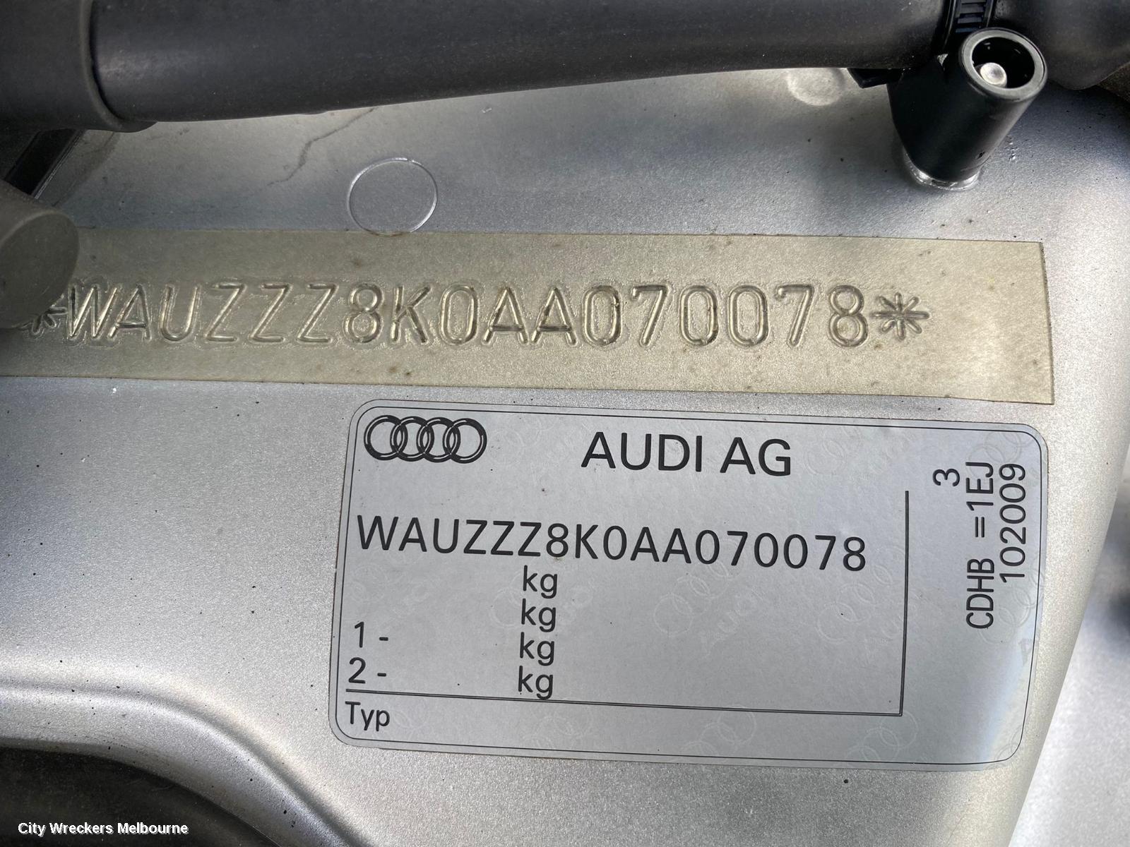 AUDI A4 RIGHT HEADLAMP, B8 8K, HALOGEN TYPE, 02/2008 - 06/2012