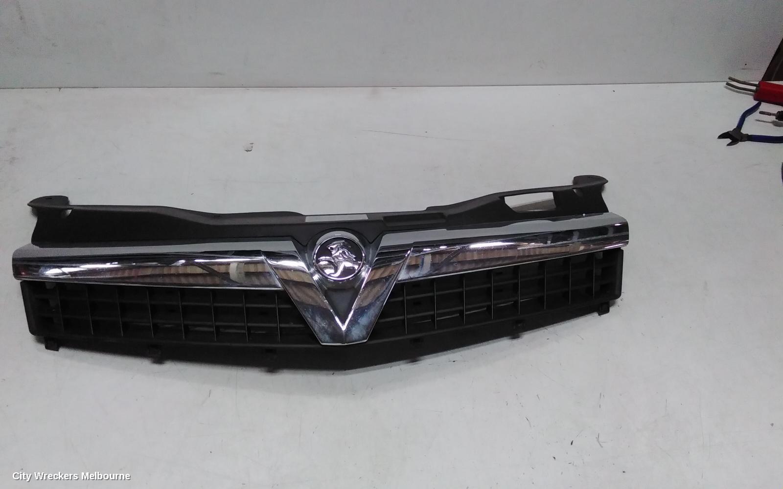HOLDEN ASTRA GRILLE, AH, RADIATOR GRILLE, CABRIO, W/ CHROME MOULD TYPE, 11/2006 - 08/2009