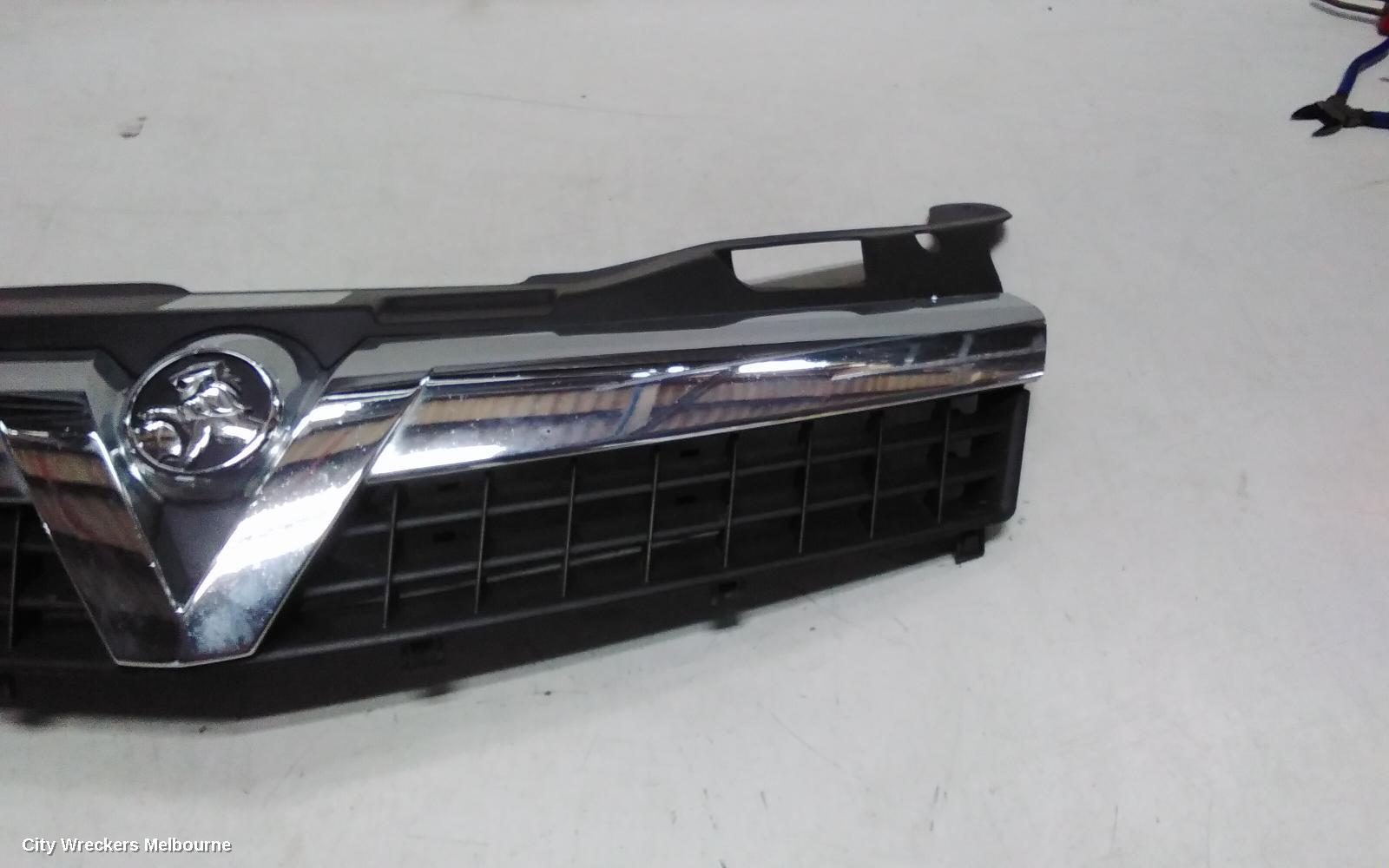 HOLDEN ASTRA GRILLE, AH, RADIATOR GRILLE, CABRIO, W/ CHROME MOULD TYPE, 11/2006 - 08/2009