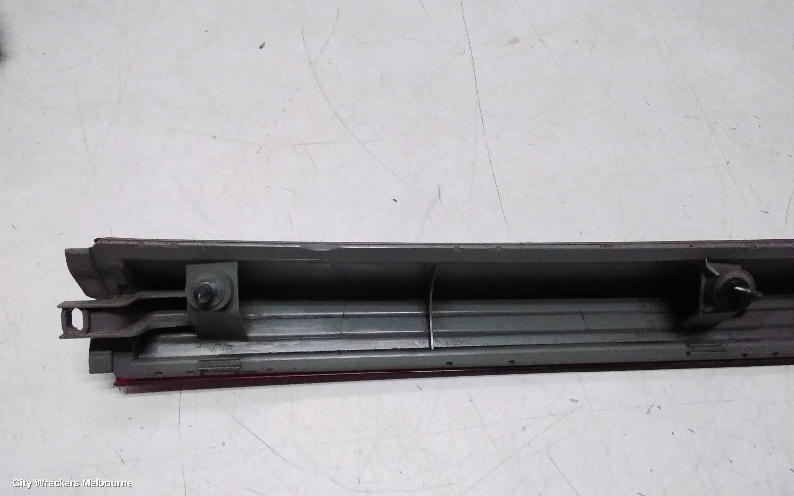 TOYOTA ESTIMA REAR GARNISH, TAILGATE LAMP (CENTRE), LENS# 28-194, RED, XR50, 05-19 (IMPORT)