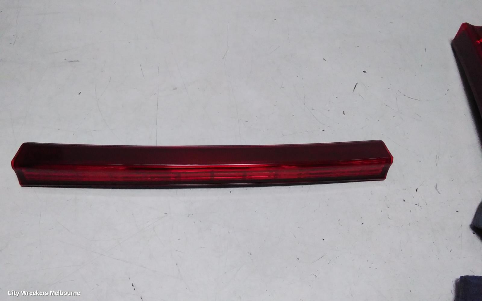 TOYOTA ESTIMA REAR GARNISH, TAILGATE LAMP (CENTRE), LENS# 28-194, RED, XR50, 05-19 (IMPORT)