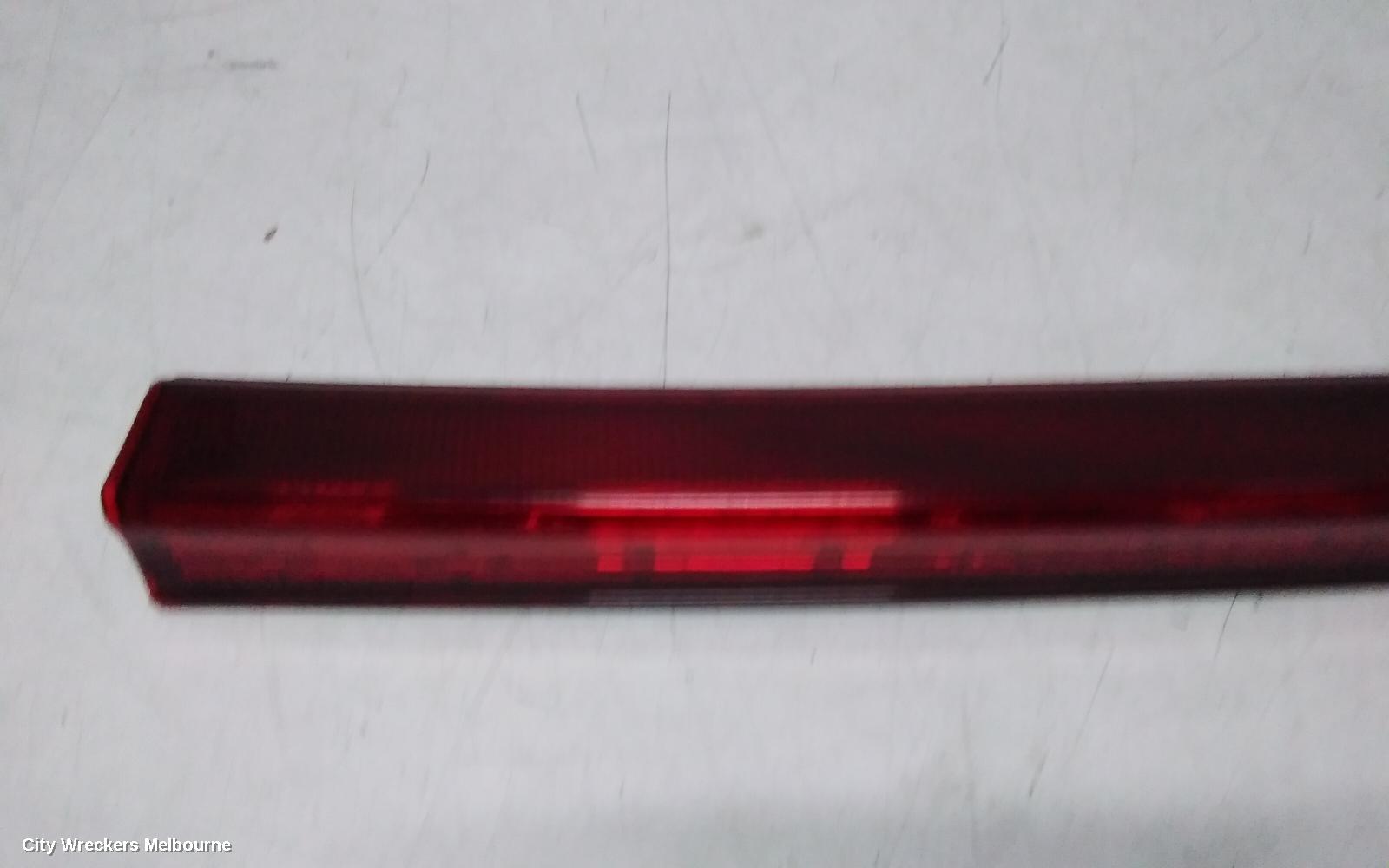 TOYOTA ESTIMA REAR GARNISH, TAILGATE LAMP (CENTRE), LENS# 28-194, RED, XR50, 05-19 (IMPORT)