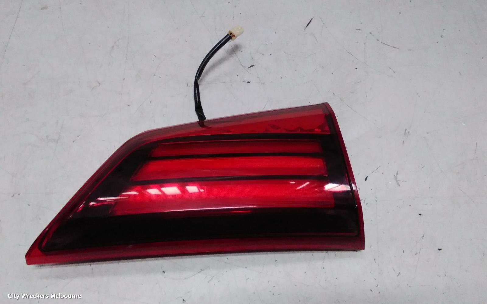 MITSUBISHI OUTLANDER REAR GARNISH, TAILGATE LAMP (LH SIDE), ZK-ZL, 01/2015 - 07/2021