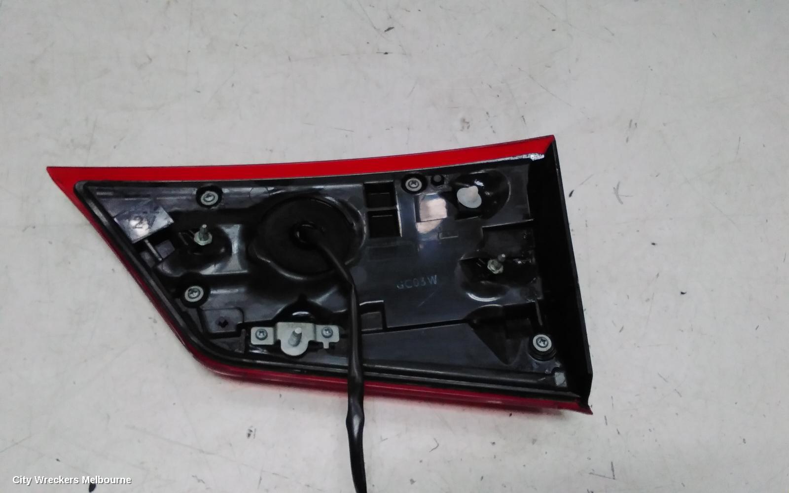 MITSUBISHI OUTLANDER REAR GARNISH, TAILGATE LAMP (LH SIDE), ZK-ZL, 01/2015 - 07/2021