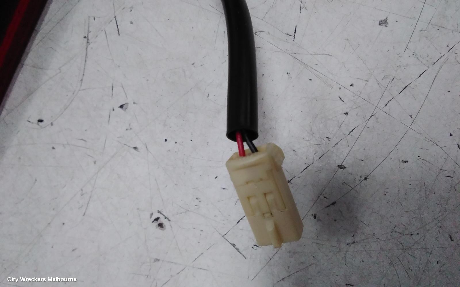 MITSUBISHI OUTLANDER REAR GARNISH, TAILGATE LAMP (LH SIDE), ZK-ZL, 01/2015 - 07/2021