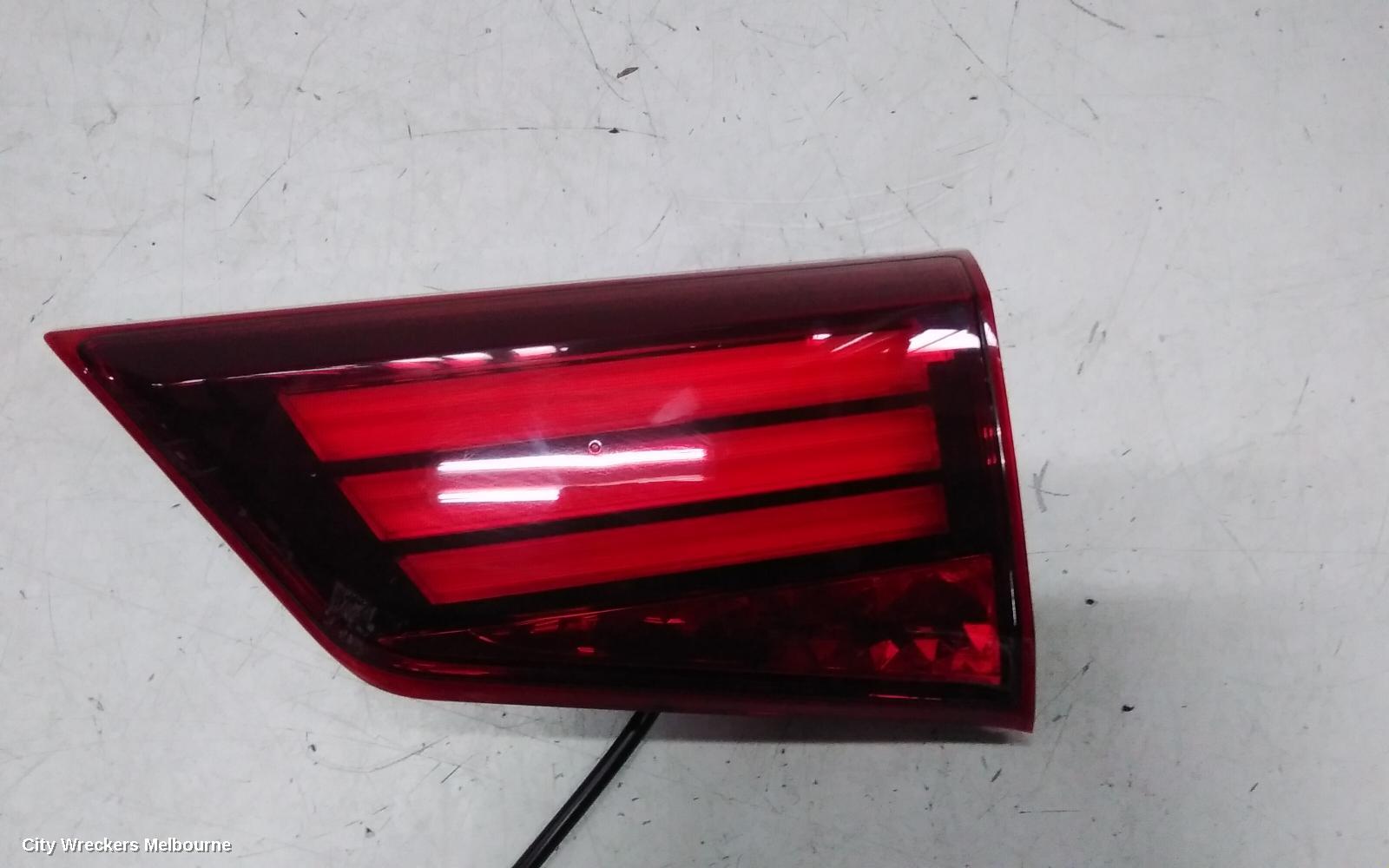MITSUBISHI OUTLANDER REAR GARNISH, TAILGATE LAMP (RH SIDE), ZK-ZL, 01/2015 - 07/2021