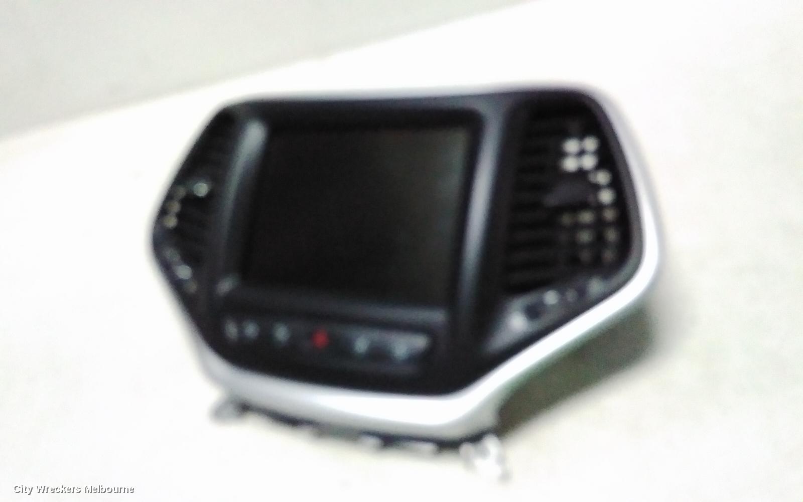 JEEP CHEROKEE RADIO/CD/DVD/SAT/TV, KL, HEAD UNIT, W/ DISPLAY UNIT, 5IN, NON SAT NAV TYPE, 02/2014 - 03/2018