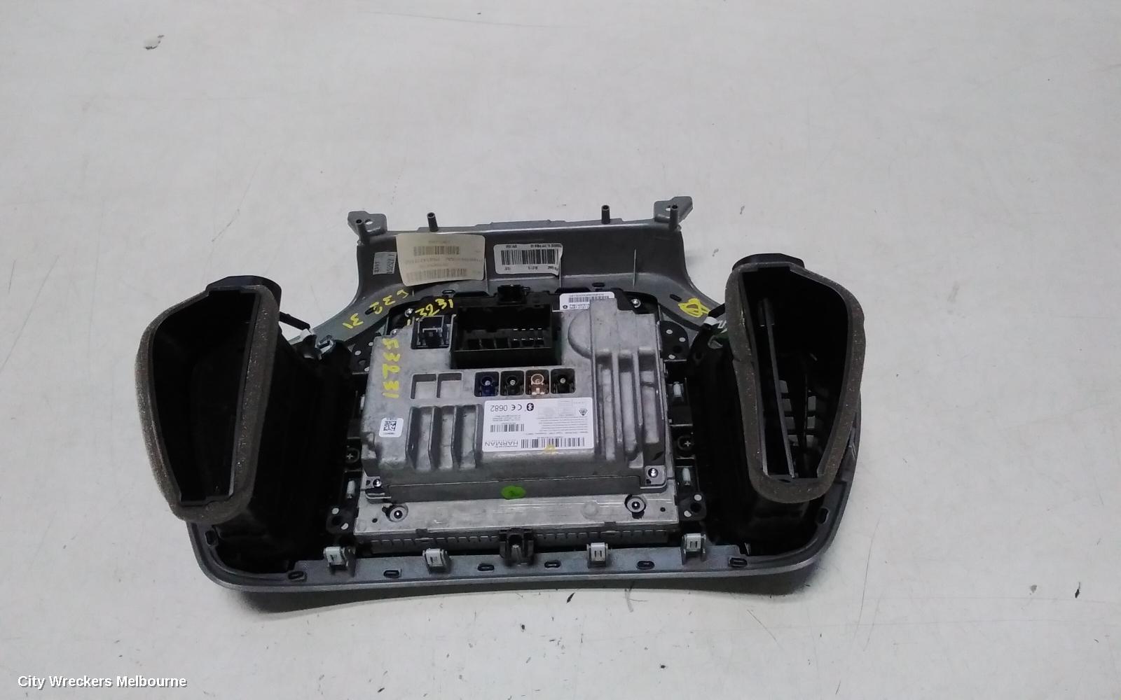 JEEP CHEROKEE RADIO/CD/DVD/SAT/TV, KL, HEAD UNIT, W/ DISPLAY UNIT, 5IN, NON SAT NAV TYPE, 02/2014 - 03/2018