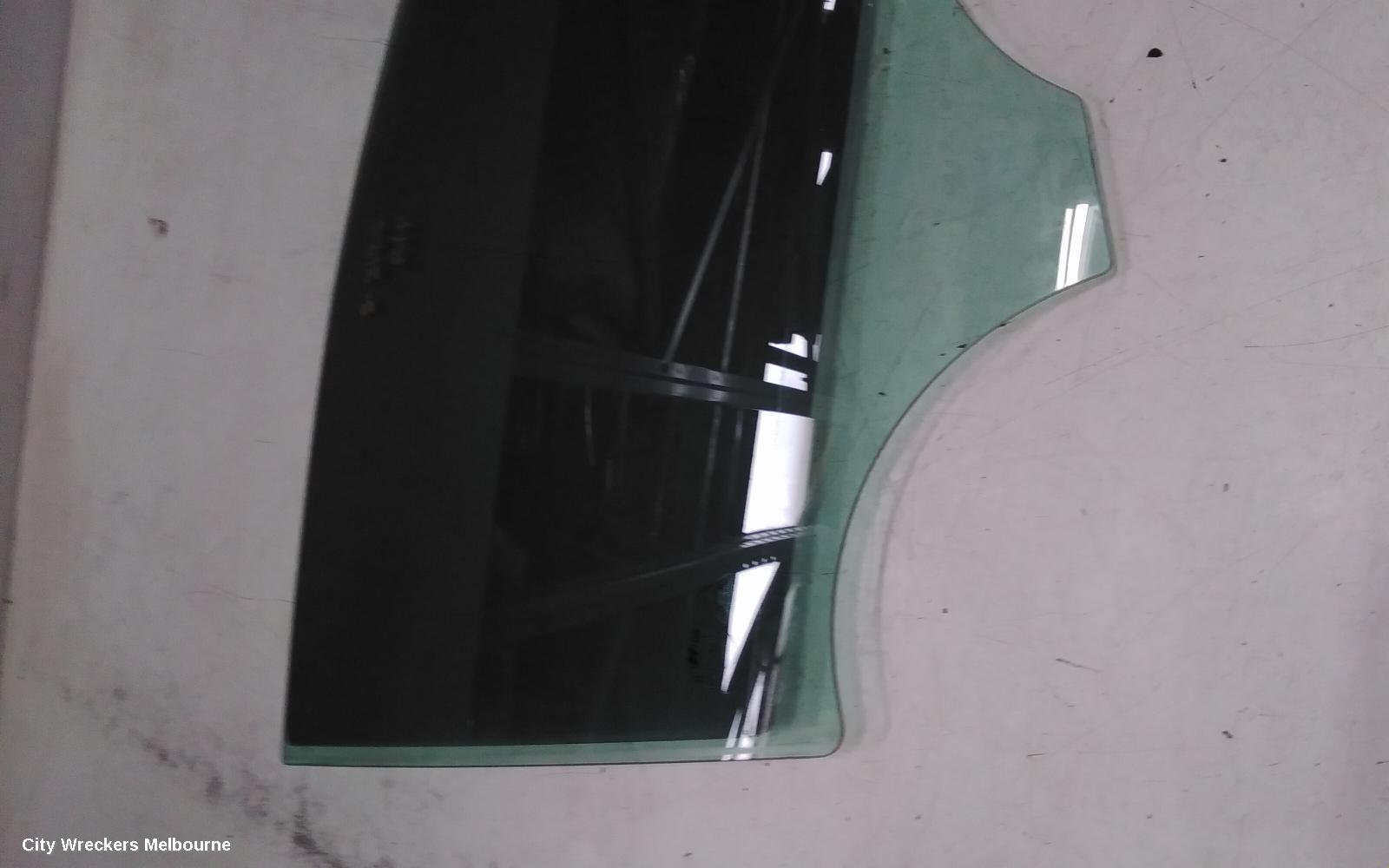 HYUNDAI TUCSON RIGHT FRONT DOOR WINDOW, NX4, PRIVACY TINT TYPE, 02/2021 ONWARDS