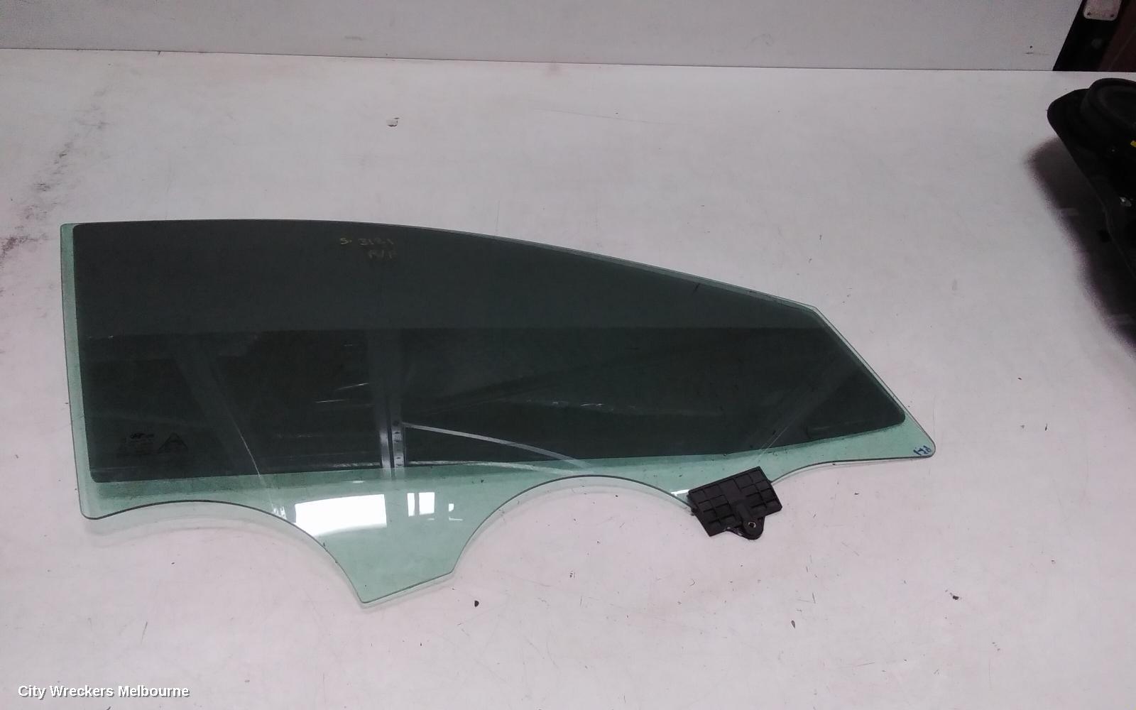 HYUNDAI TUCSON RIGHT FRONT DOOR WINDOW, NX4, PRIVACY TINT TYPE, 02/2021 ONWARDS