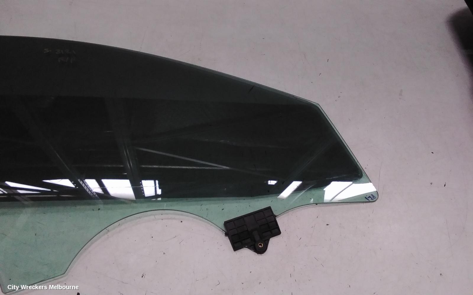 HYUNDAI TUCSON RIGHT FRONT DOOR WINDOW, NX4, PRIVACY TINT TYPE, 02/2021 ONWARDS