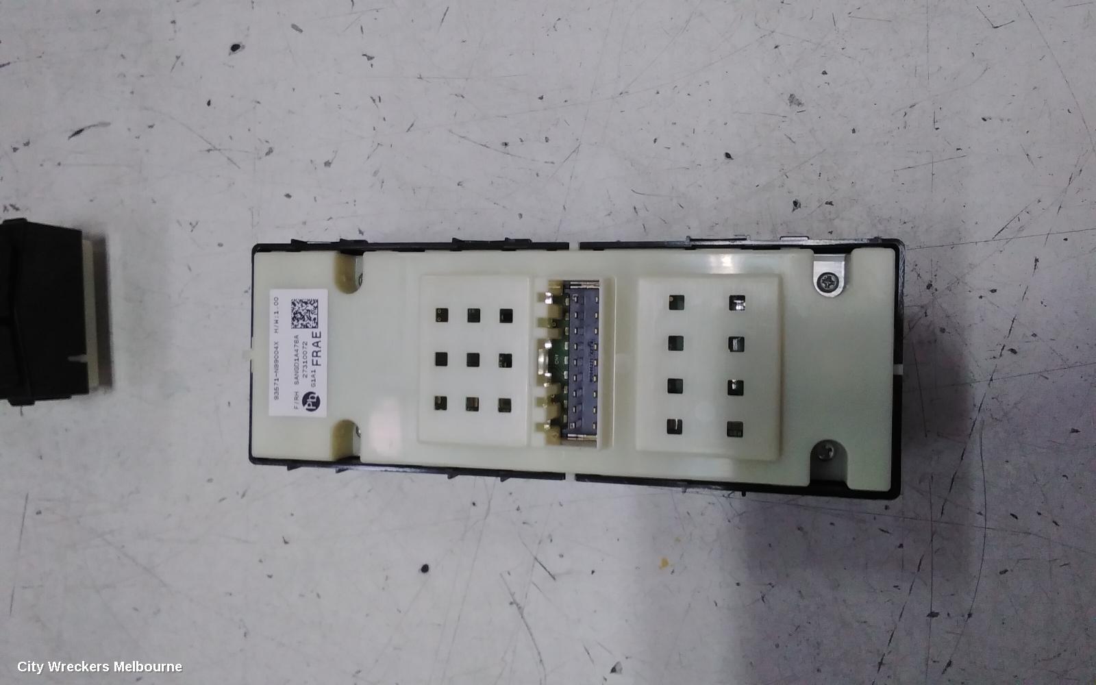 HYUNDAI TUCSON PWR DR WIND SWITCH, RH FRONT (MASTER SWITCH), W/ POWER FOLD, NX4, 02/2021 - 01/2024