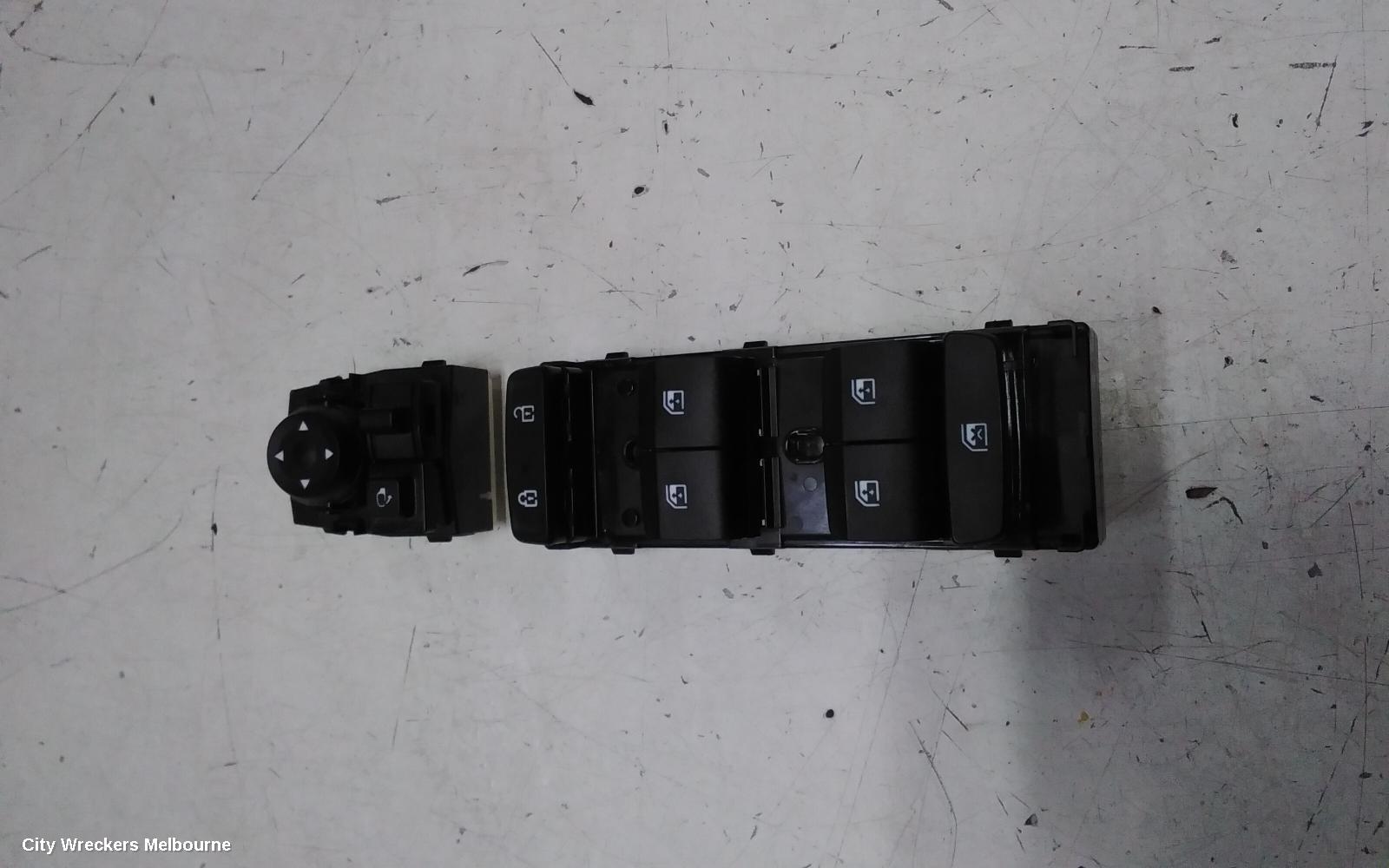 HYUNDAI TUCSON PWR DR WIND SWITCH, RH FRONT (MASTER SWITCH), W/ POWER FOLD, NX4, 02/2021 - 01/2024