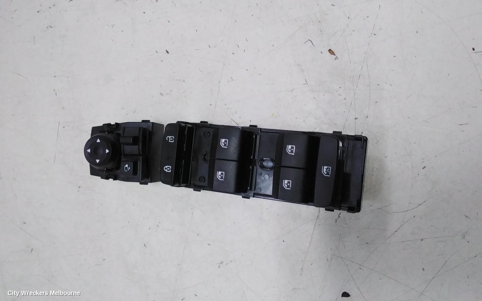 HYUNDAI TUCSON PWR DR WIND SWITCH, RH FRONT (MASTER SWITCH), W/ POWER FOLD, NX4, 02/2021 - 01/2024