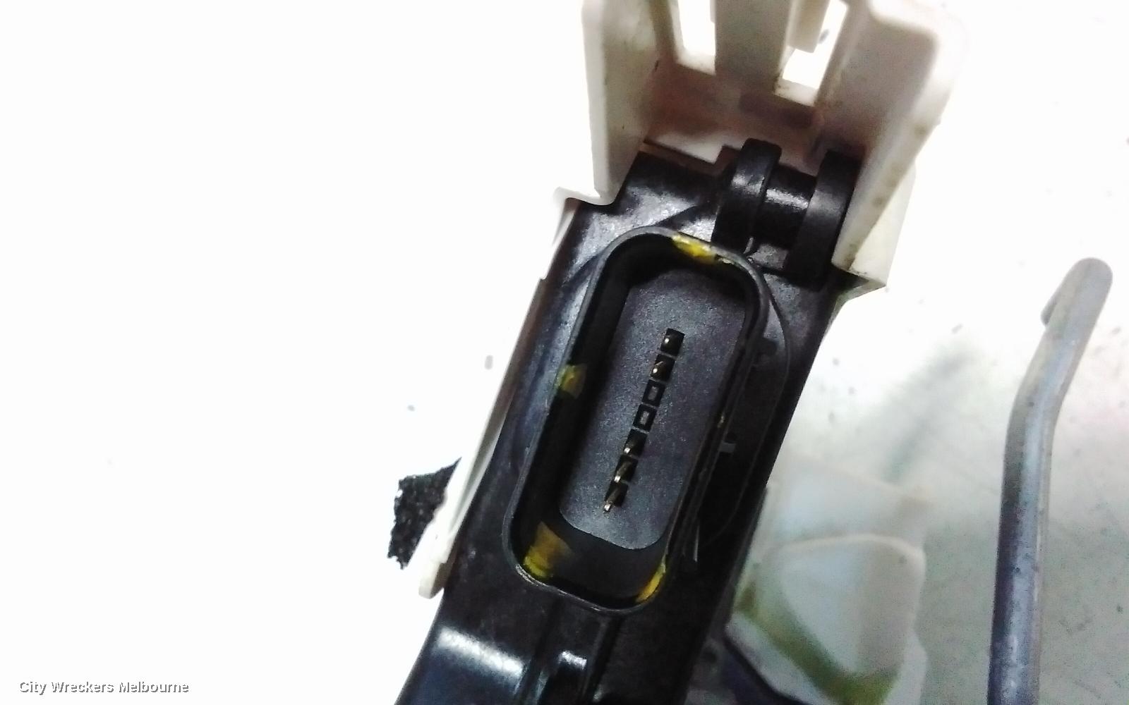 KIA CERATO DOOR/BOOT/GATE LOCK, LEFT FRONT DOOR LOCK, BD, NON KEYLESS ENTRY TYPE, 04/2018 - 09/2024