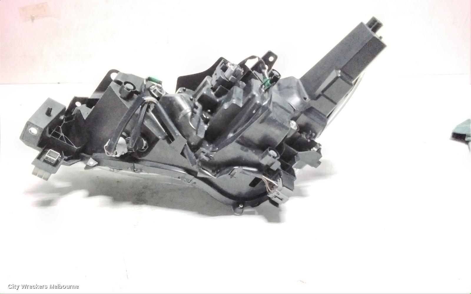 MAZDA CX5 RIGHT HEADLAMP, NON AFS, NON ADAPTIVE, NON DAYTIME RUNNING LAMP, W/ SIGNATURE LIGHTS TYPE, KF, 02/2017 - 08/2021