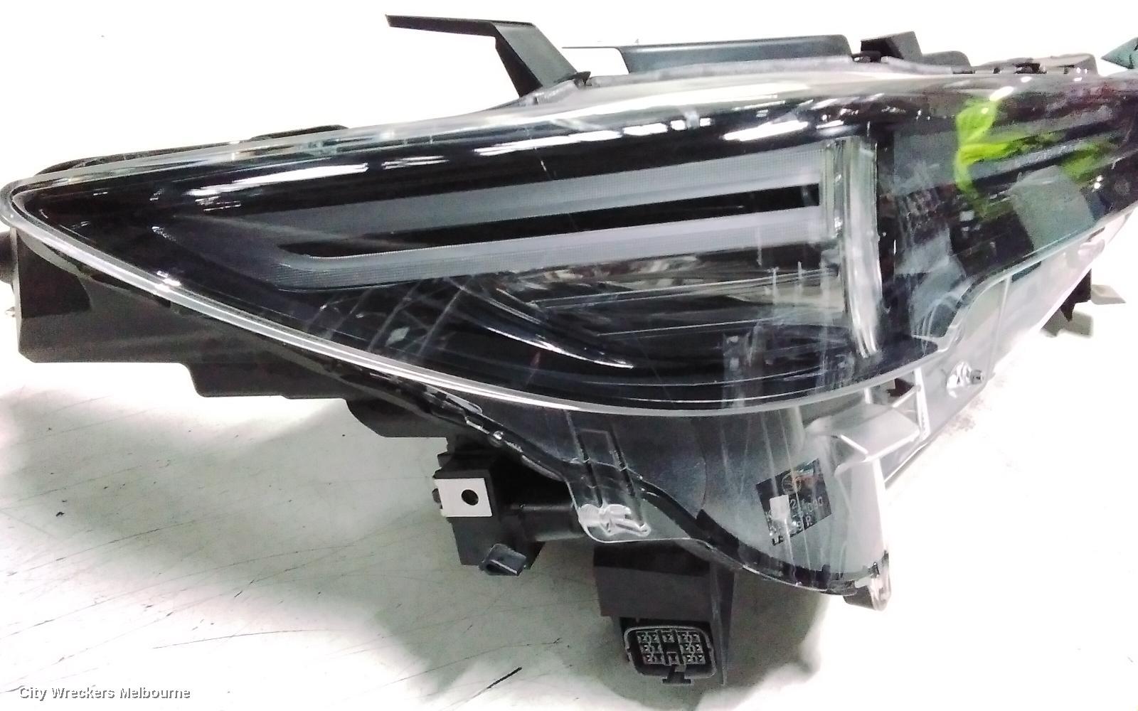 MAZDA CX5 RIGHT HEADLAMP, NON AFS, NON ADAPTIVE, NON DAYTIME RUNNING LAMP, W/ SIGNATURE LIGHTS TYPE, KF, 02/2017 - 08/2021
