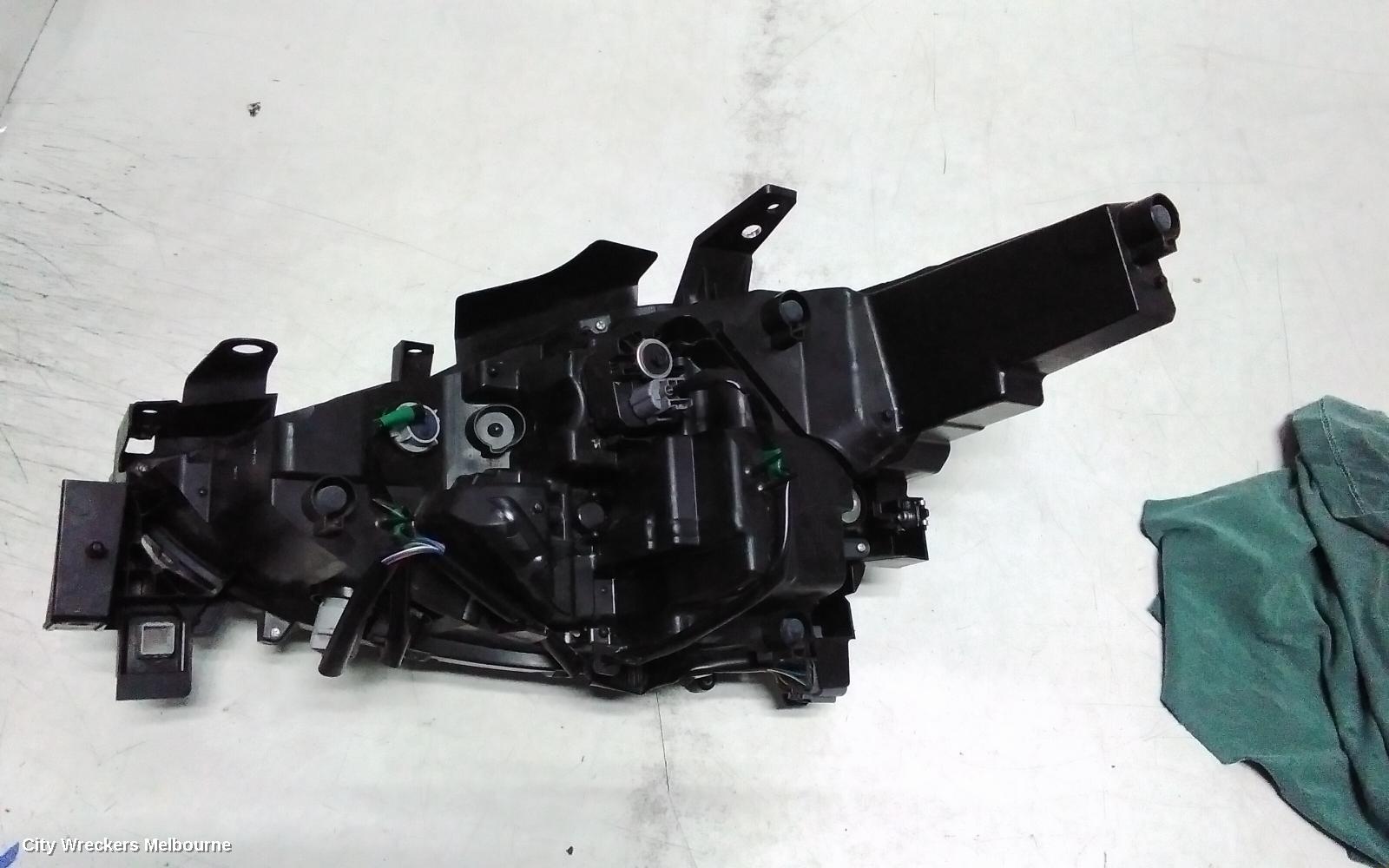 MAZDA CX5 RIGHT HEADLAMP, NON AFS, NON ADAPTIVE, NON DAYTIME RUNNING LAMP, W/ SIGNATURE LIGHTS TYPE, KF, 02/2017 - 08/2021