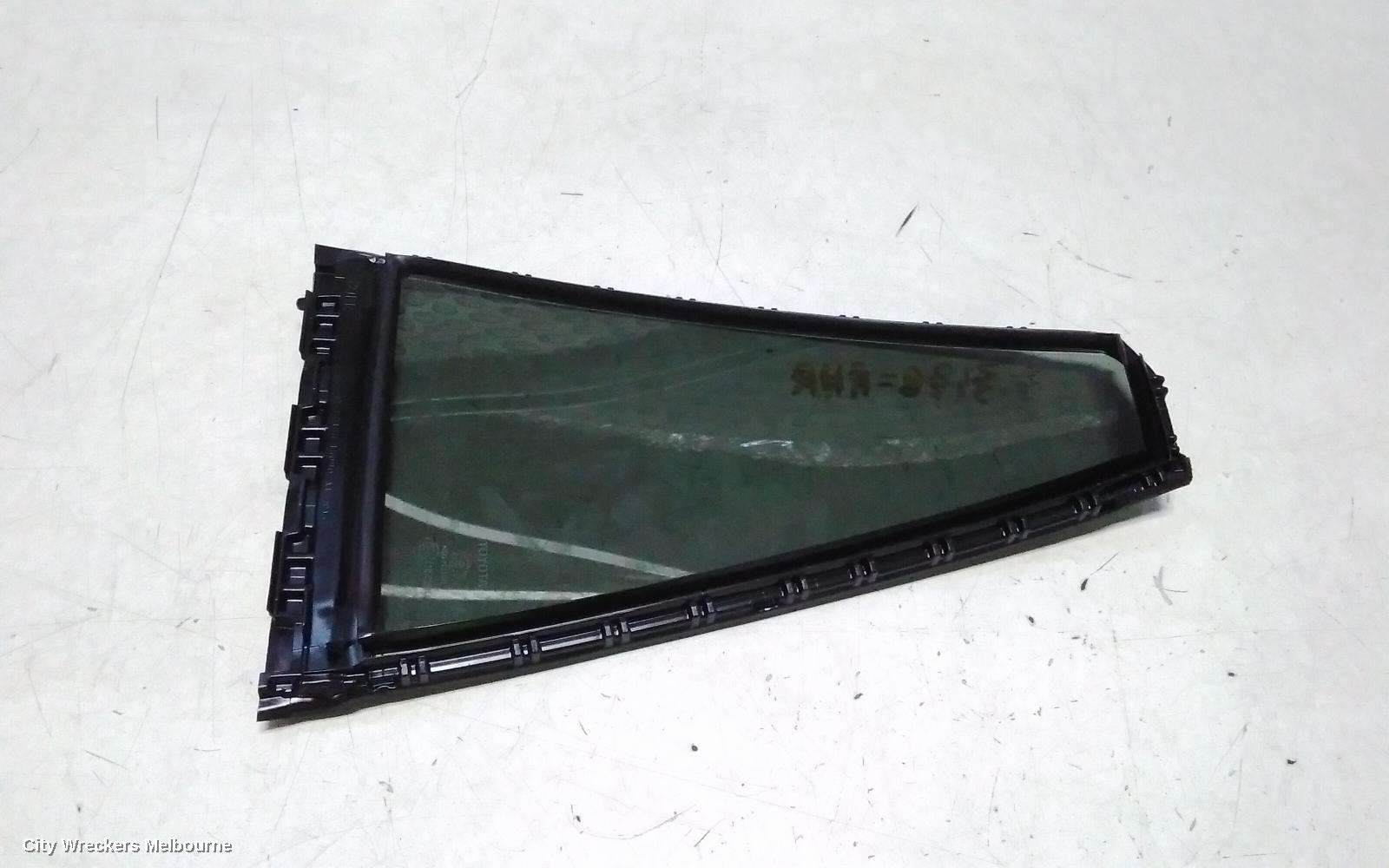 TOYOTA COROLLA CROSS RIGHT REAR 1/4 DOOR GLASS, XG10, 01/2022 ONWARDS