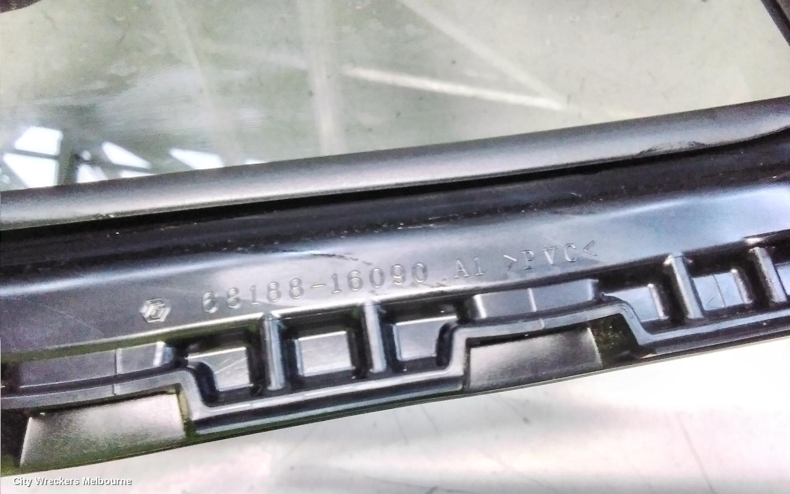TOYOTA COROLLA CROSS RIGHT REAR 1/4 DOOR GLASS, XG10, 01/2022 ONWARDS