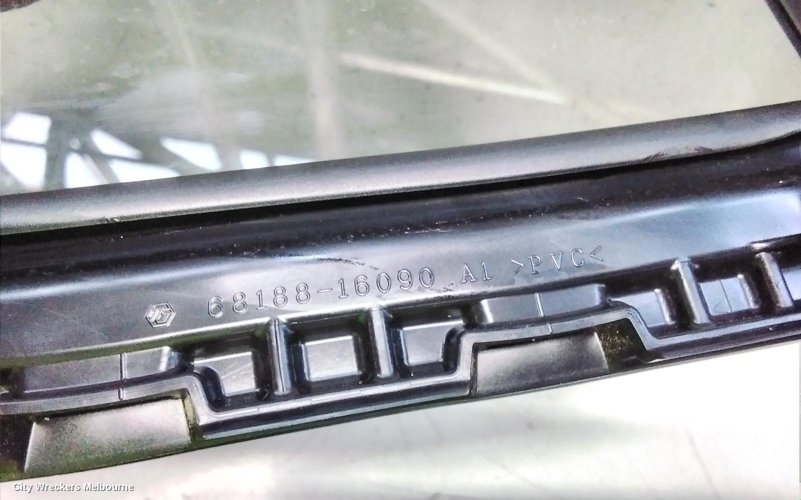 TOYOTA COROLLA CROSS RIGHT REAR 1/4 DOOR GLASS, XG10, 01/2022 ONWARDS