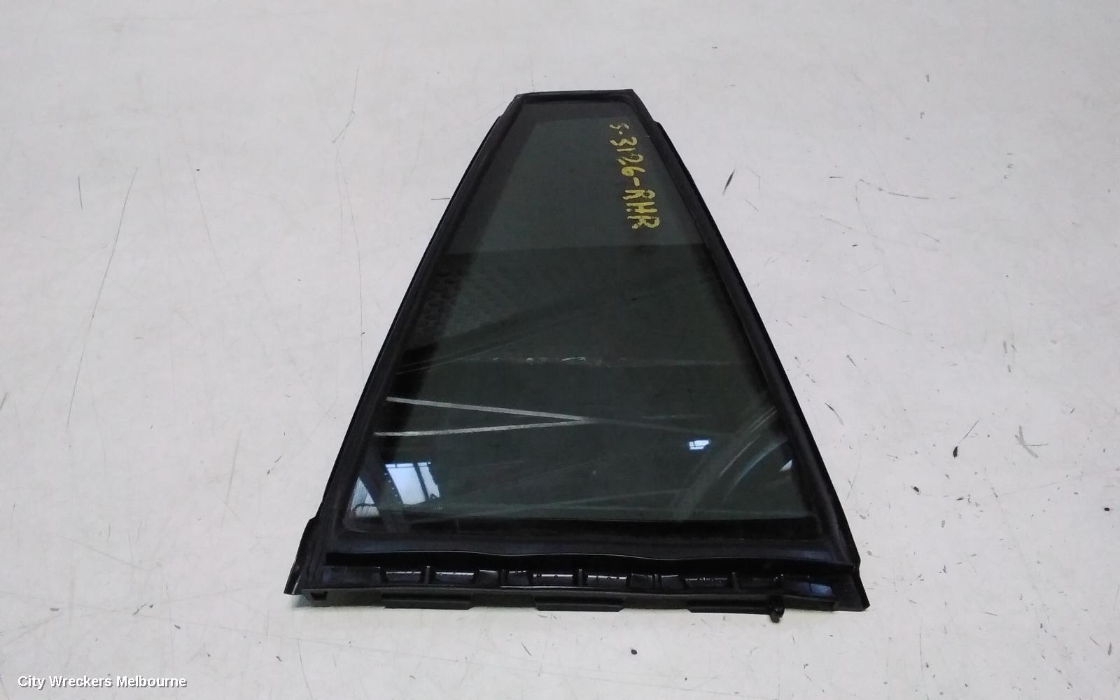 TOYOTA COROLLA CROSS RIGHT REAR 1/4 DOOR GLASS, XG10, 01/2022 ONWARDS