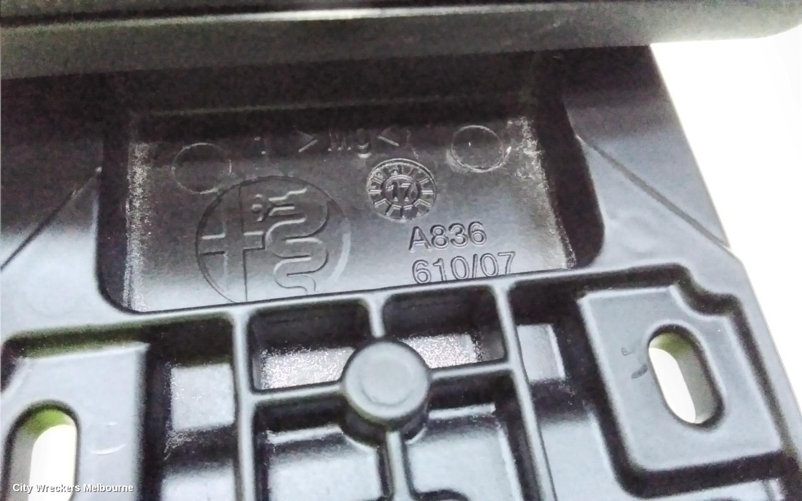 ALFA ROMEO GIULIA CONSOLE, 952, 05/2016 ONWARDS