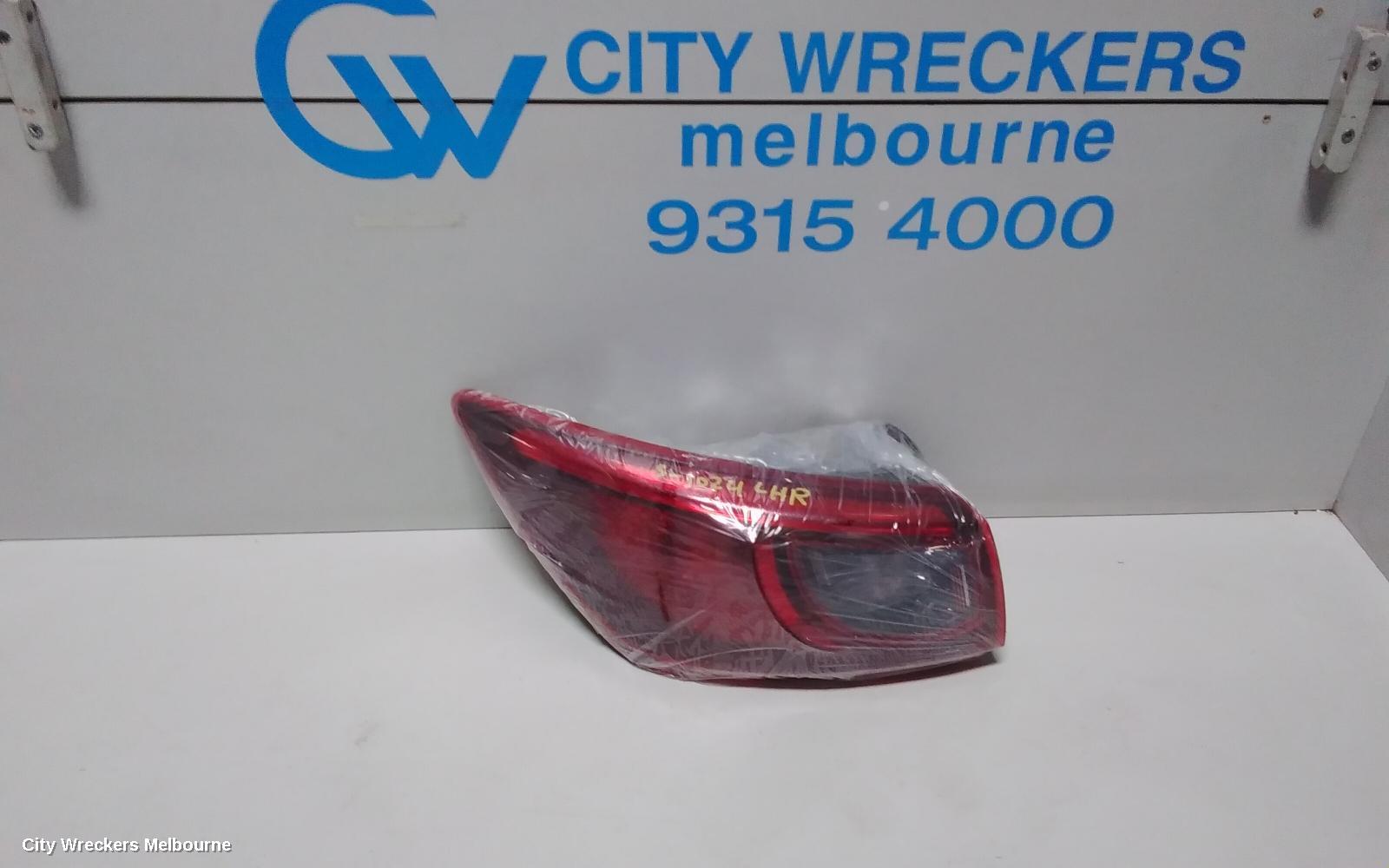 MAZDA CX3 LEFT TAILLIGHT, DK, IN BODY, W/ HALOGEN TYPE, 03/2015 ONWARDS