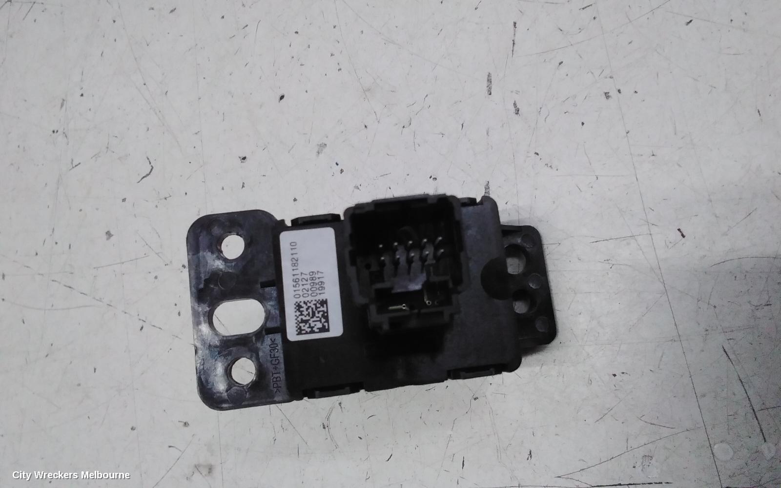 ALFA ROMEO GIULIA COMBINATION SWITCH, ELEC PARK BRAKE SWITCH, 952, 05/2016 ONWARDS