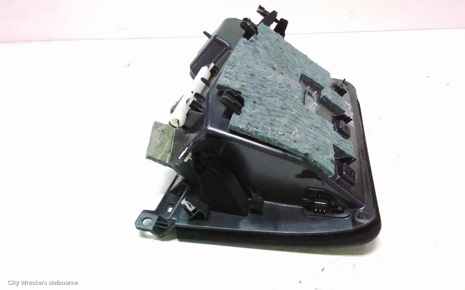 ALFA ROMEO GIULIA GLOVE BOX, 952, 05/2016 ONWARDS