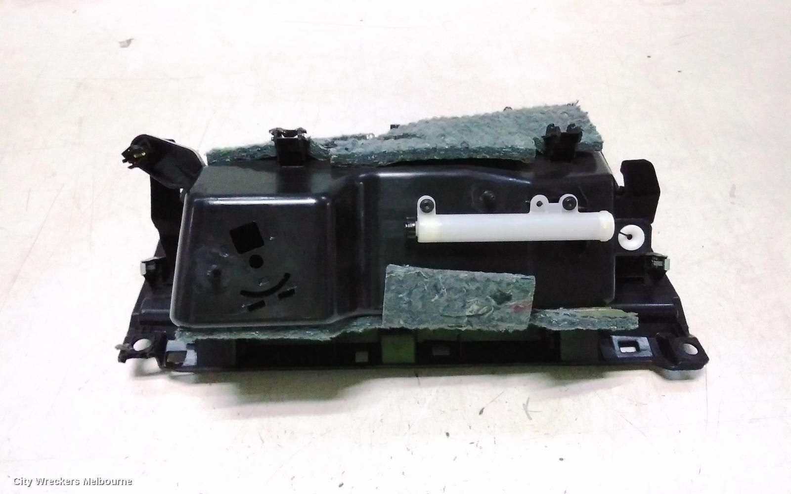 ALFA ROMEO GIULIA GLOVE BOX, 952, 05/2016 ONWARDS