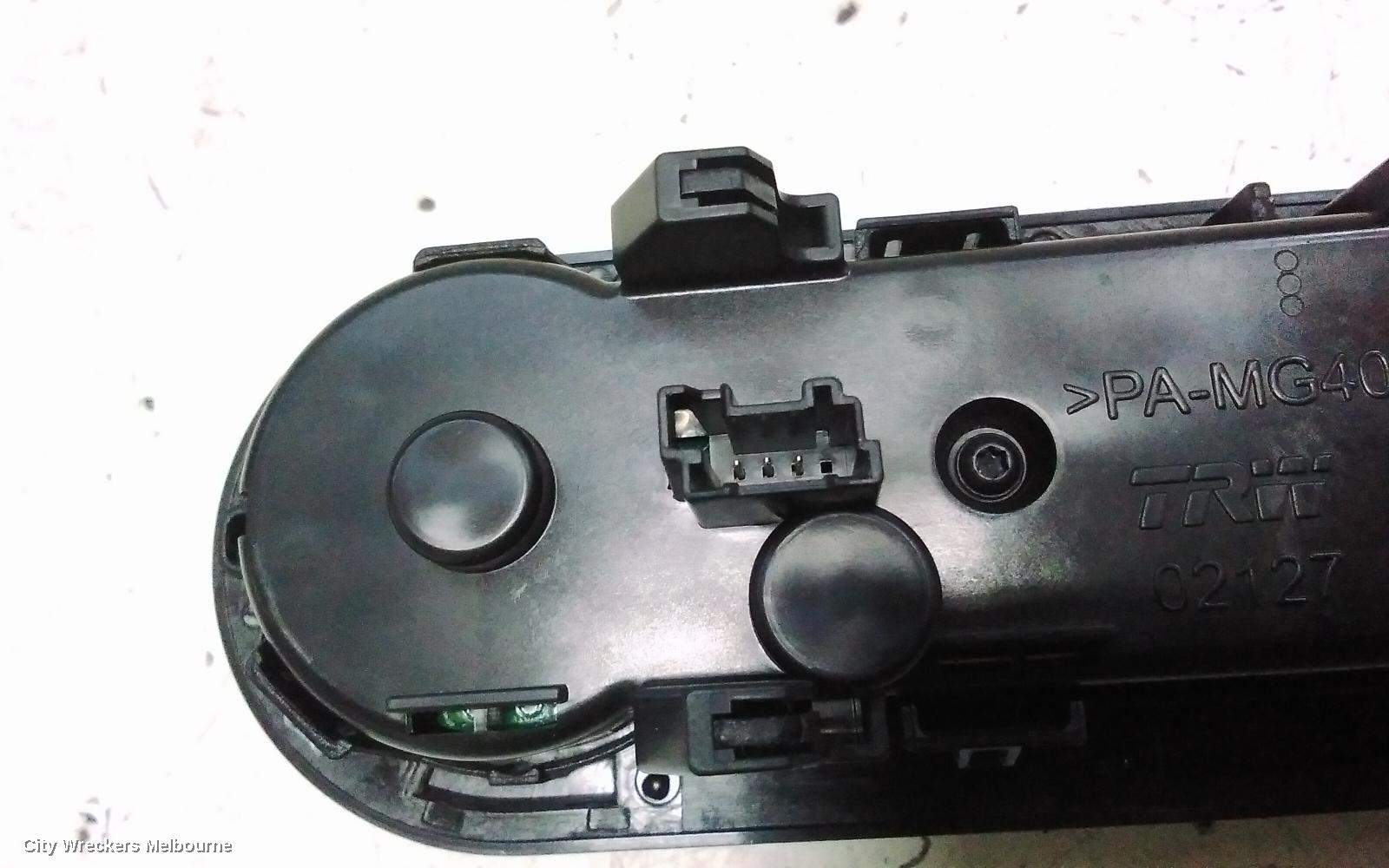 ALFA ROMEO GIULIA HEATER/AC CONTROLS, 952, 05/2016 ONWARDS