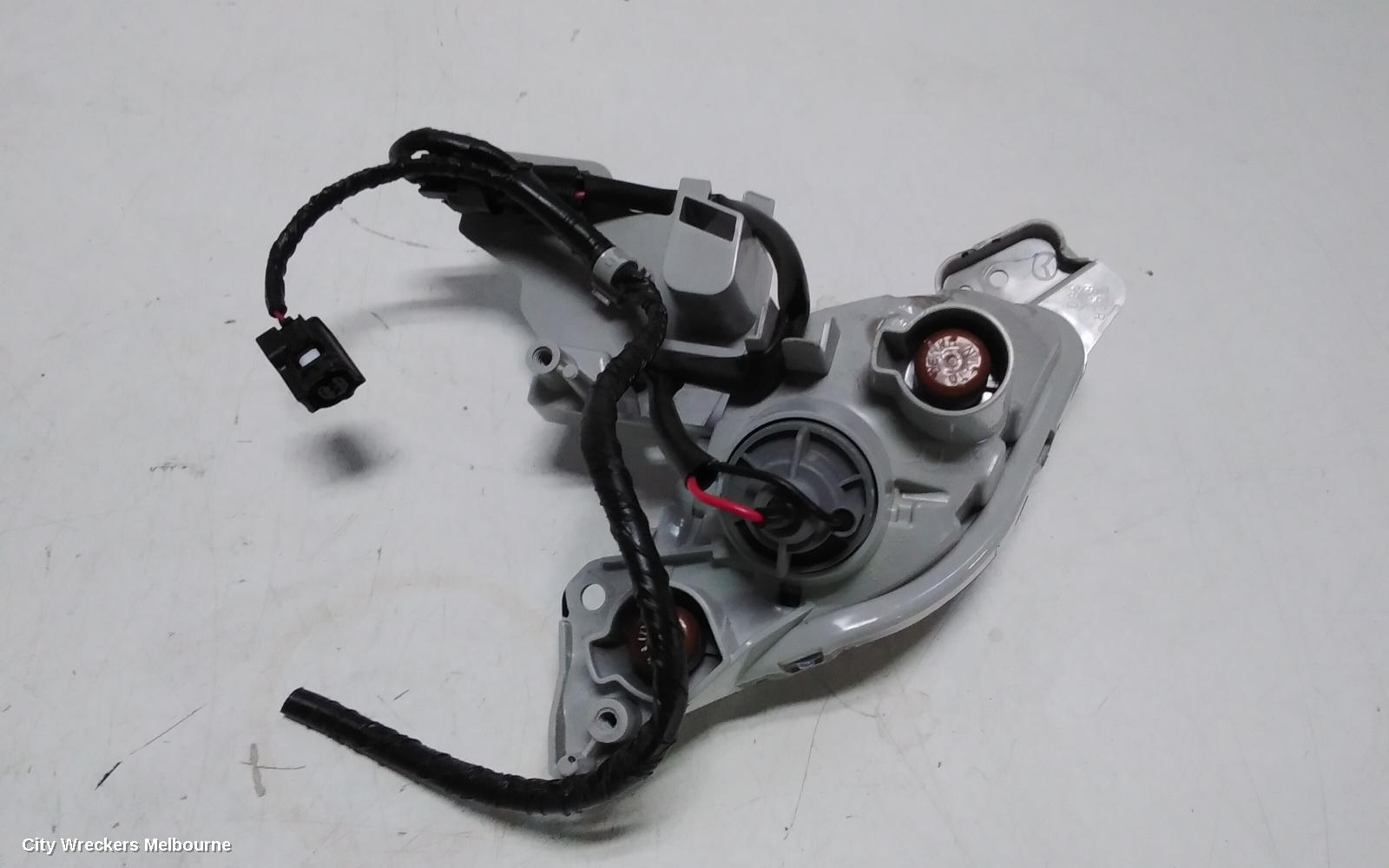 MAZDA CX3 RIGHT INDICATOR/FOG/SIDE, BUMPER FLASHER, DK, 03/2015 ONWARDS