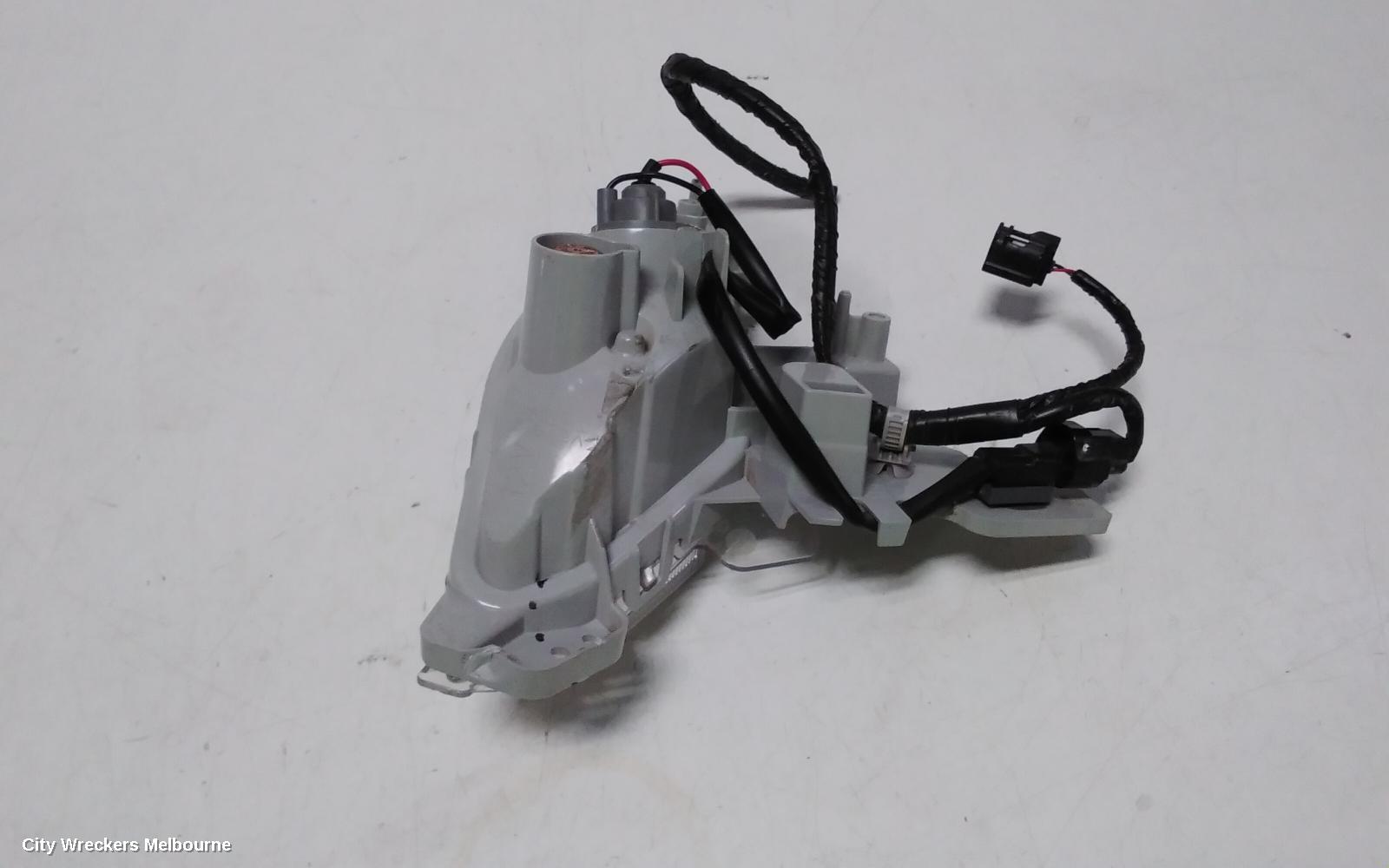 MAZDA CX3 RIGHT INDICATOR/FOG/SIDE, BUMPER FLASHER, DK, 03/2015 ONWARDS