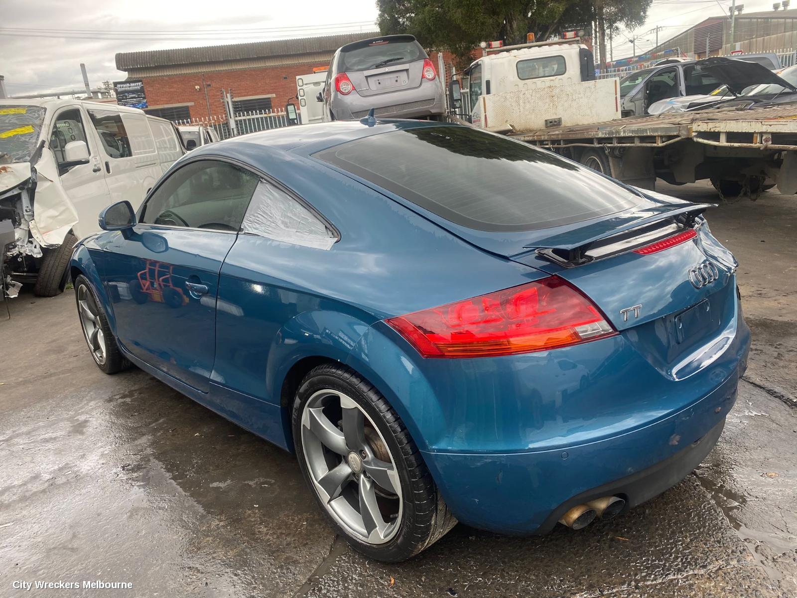 AUDI TT RIGHT HEADLAMP, 8J, XENON TYPE, 09/2006 - 08/2010